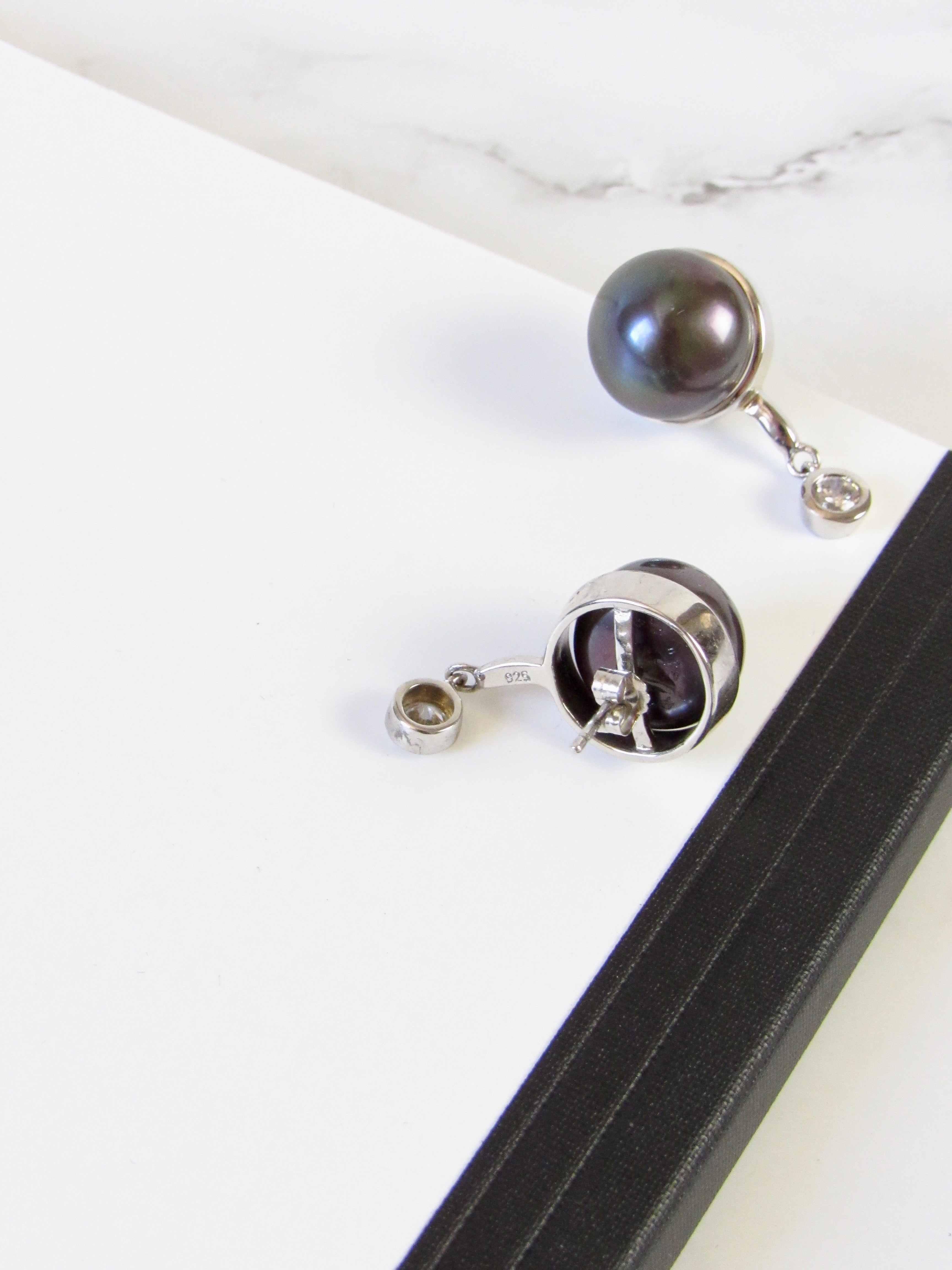 Round Black Pearl Elegant Earrings