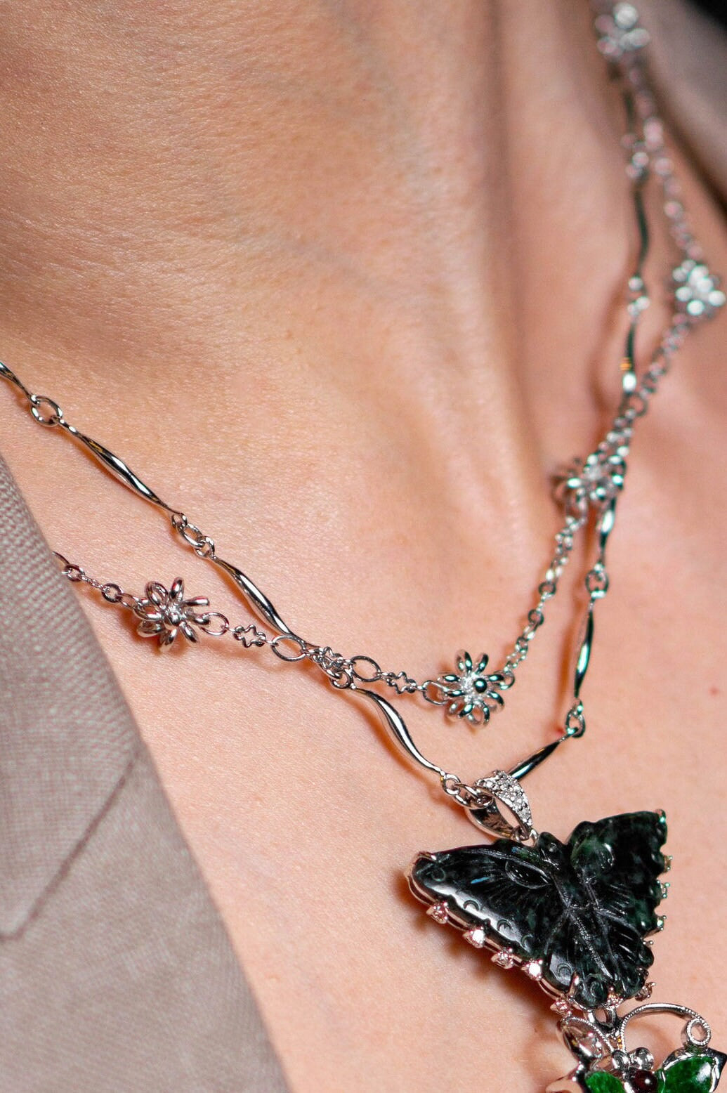 Little Flower 18k White Gold Dainty Chain Necklace