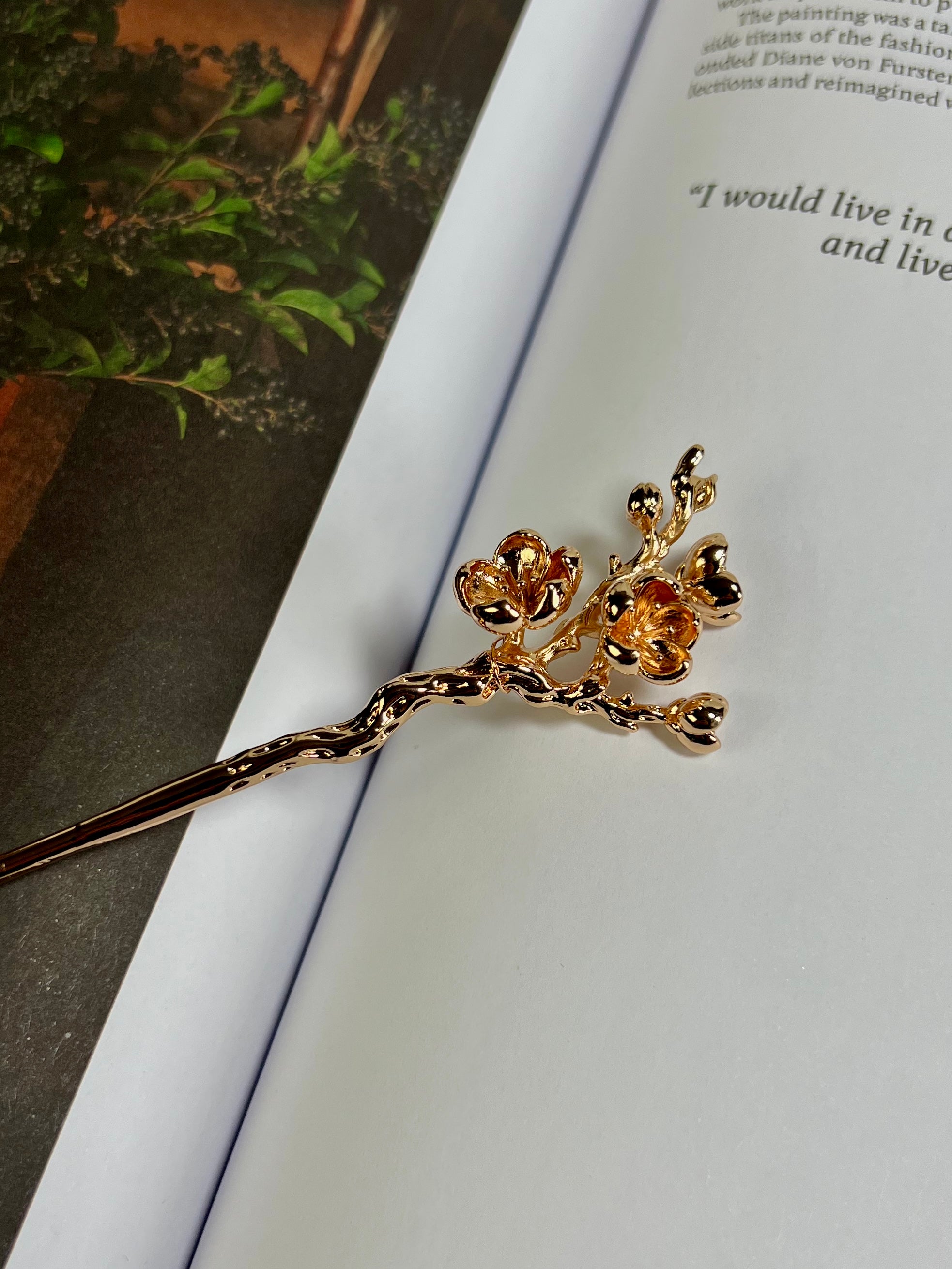 Gold Flower Garden Hair Stick Pin