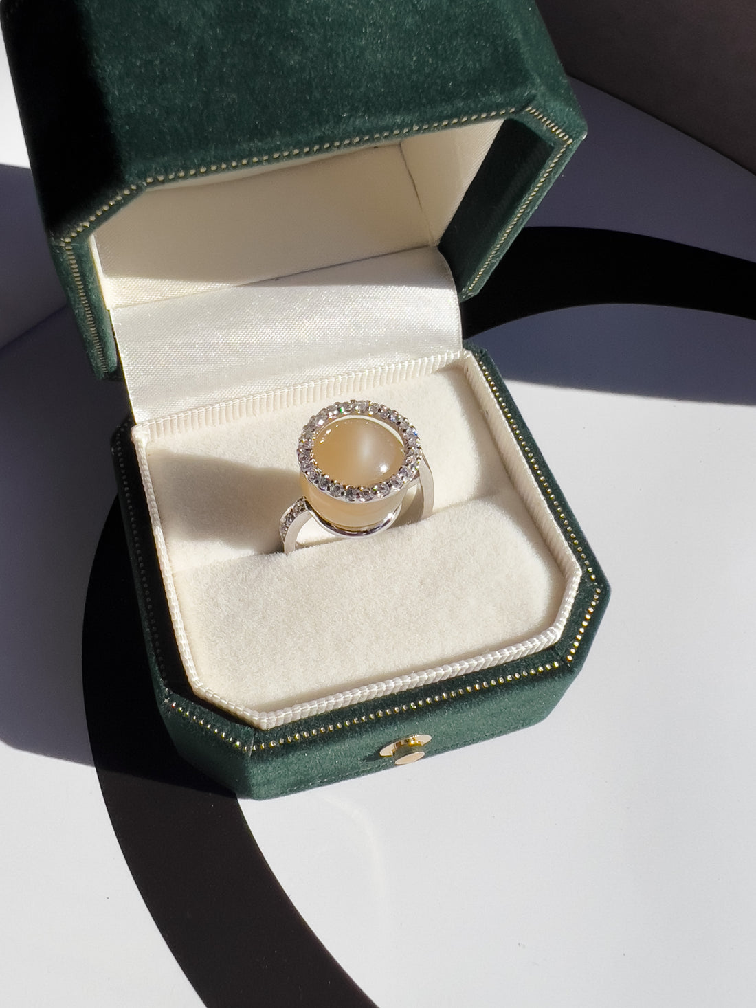 14 Carat Cat’s Eye Moonstone Sphere Rotate Cocktail Ring