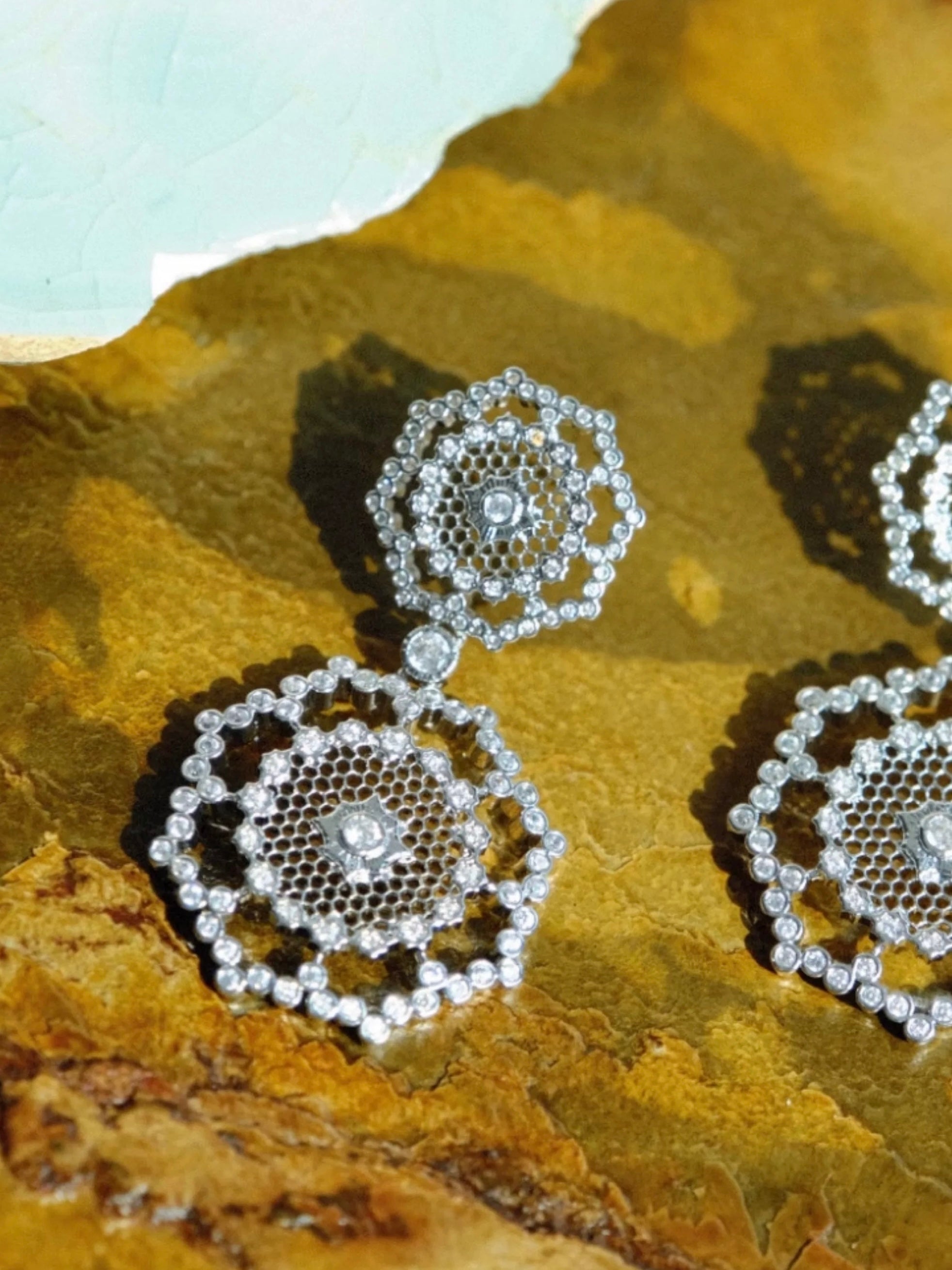 Vintage French-Inspired Small-Batch Handcrafted Snowy Flower Earrings