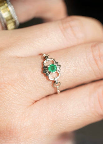 Adjustable Natural Emerald Chain Ring