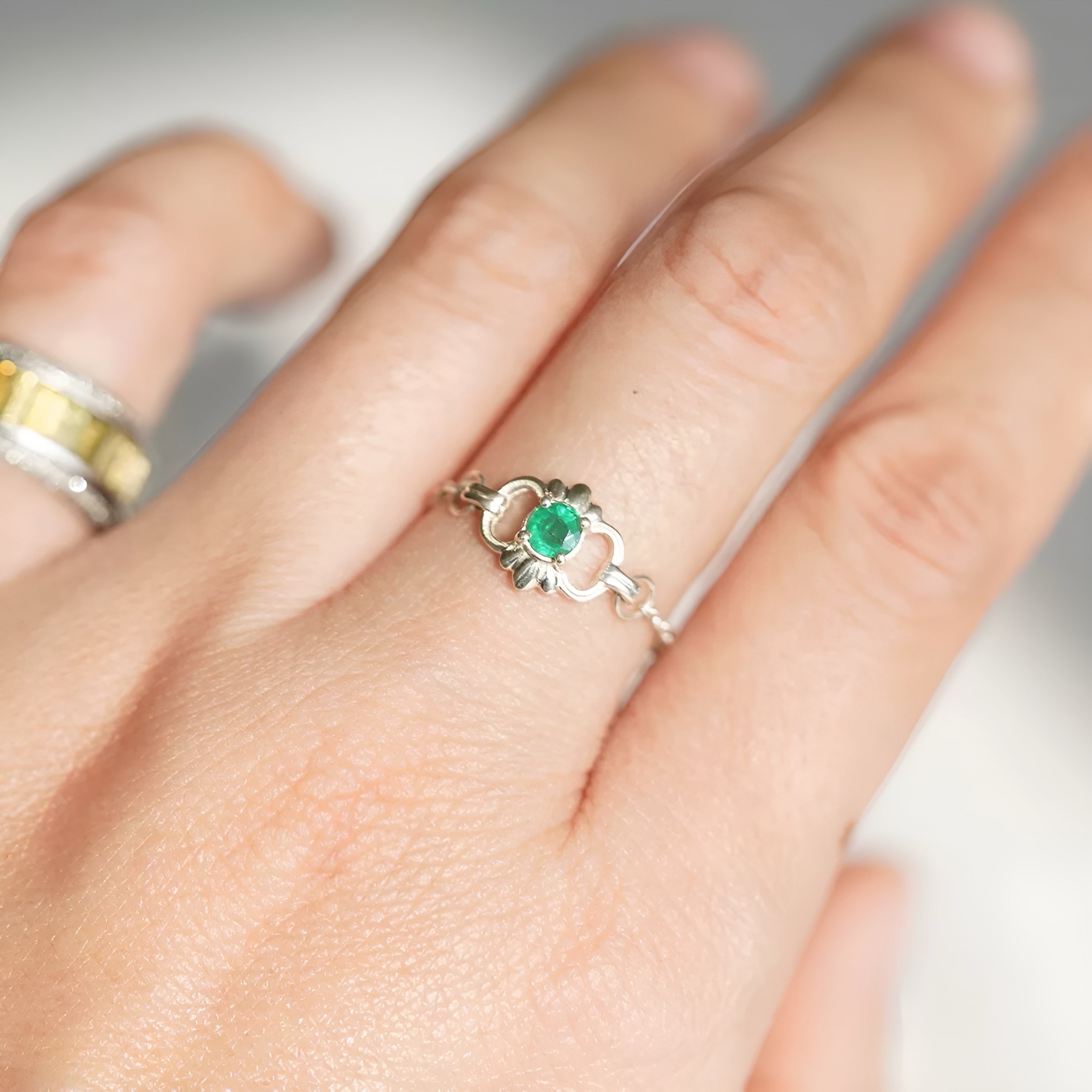 Adjustable Natural Emerald Chain Ring