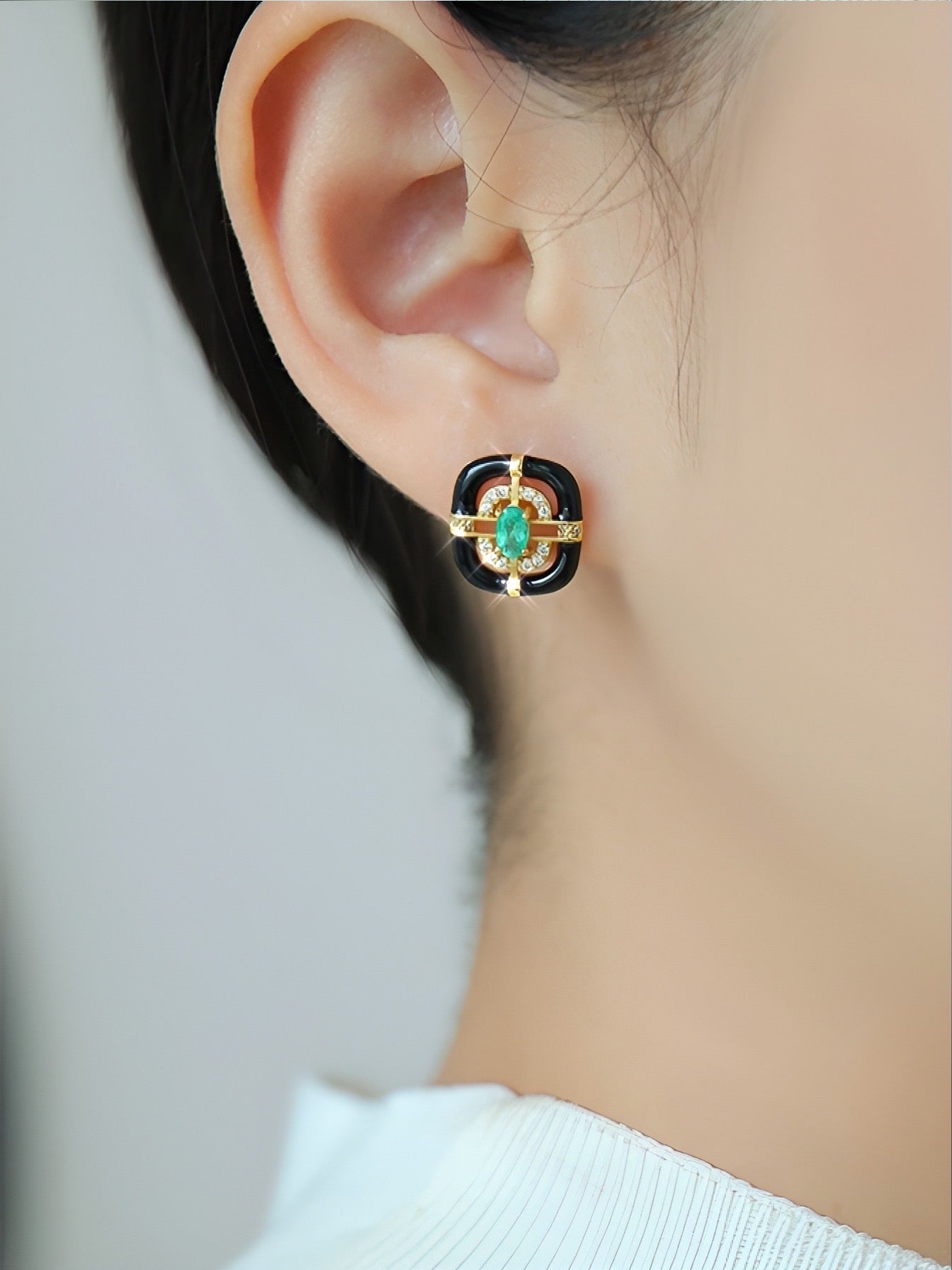 Emerald 18k Gold Stud Earrings for Women | Art Deco Earrings