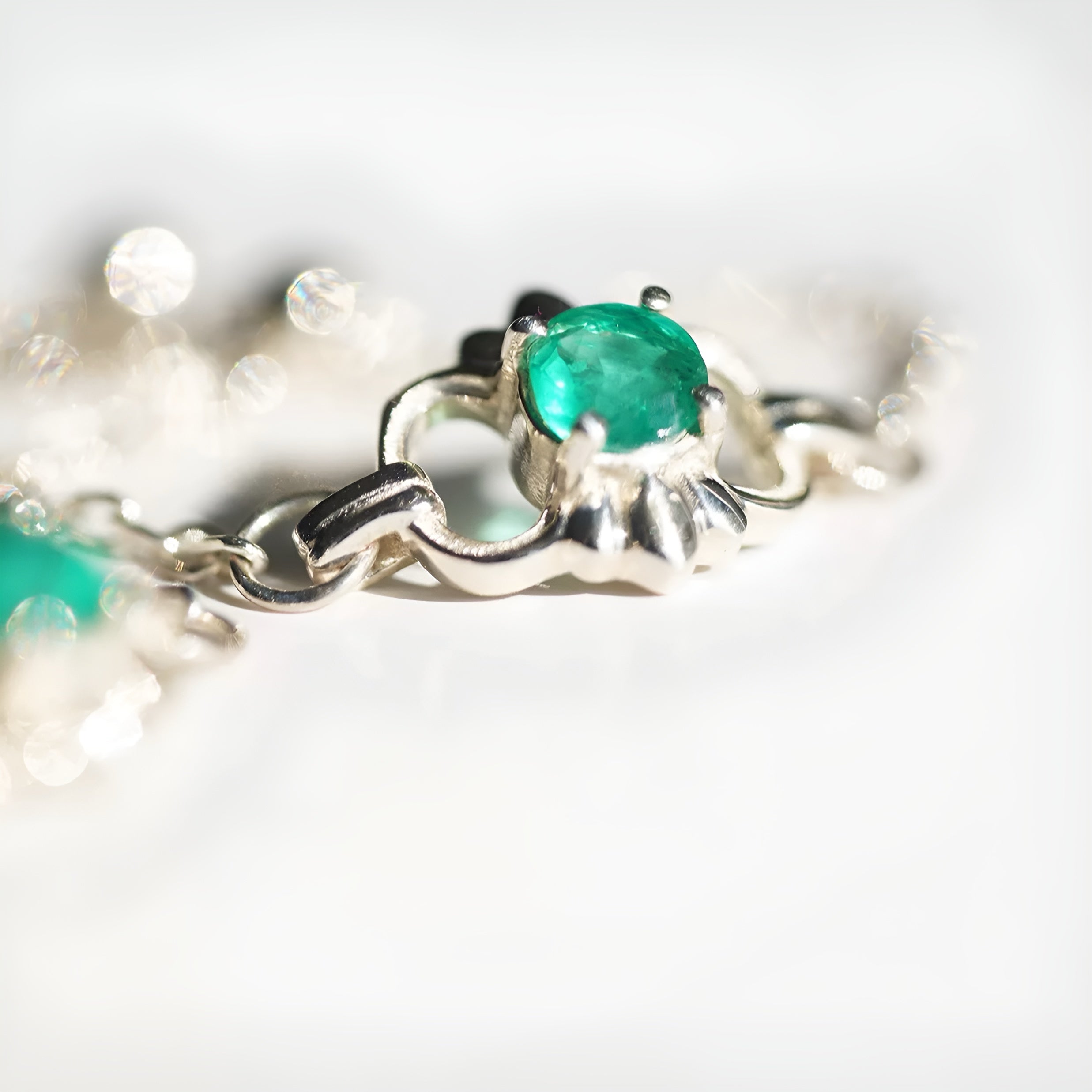 Adjustable Natural Emerald Chain Ring