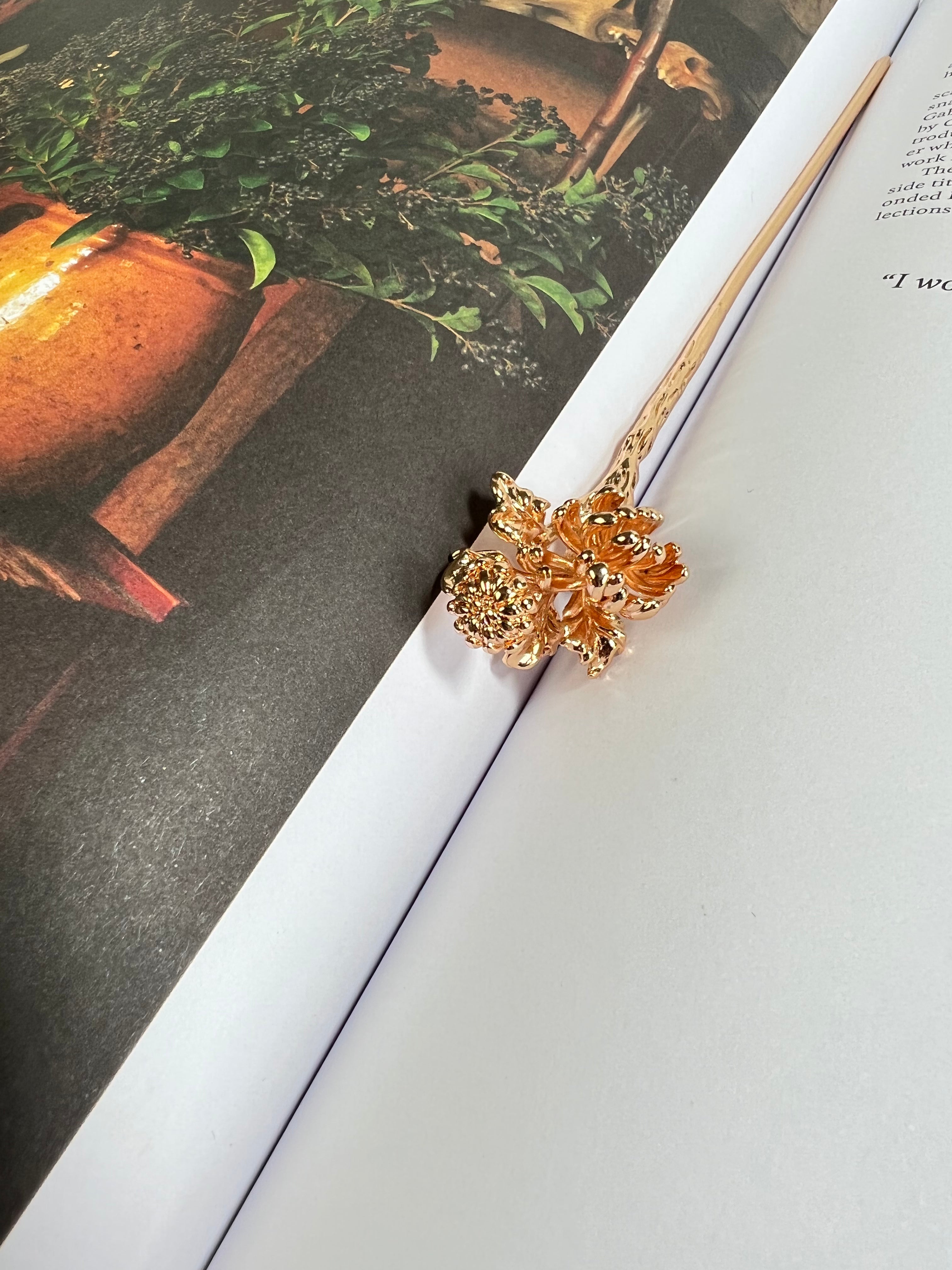 Gold Flower Garden Hair Stick Pin