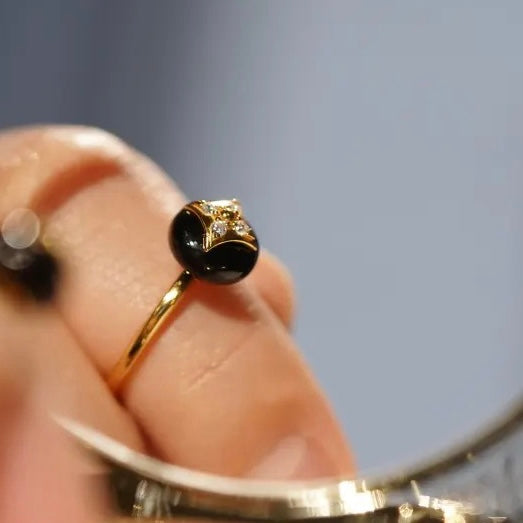 Black Onyx Four-Leaf 18K Gold Clover Ring