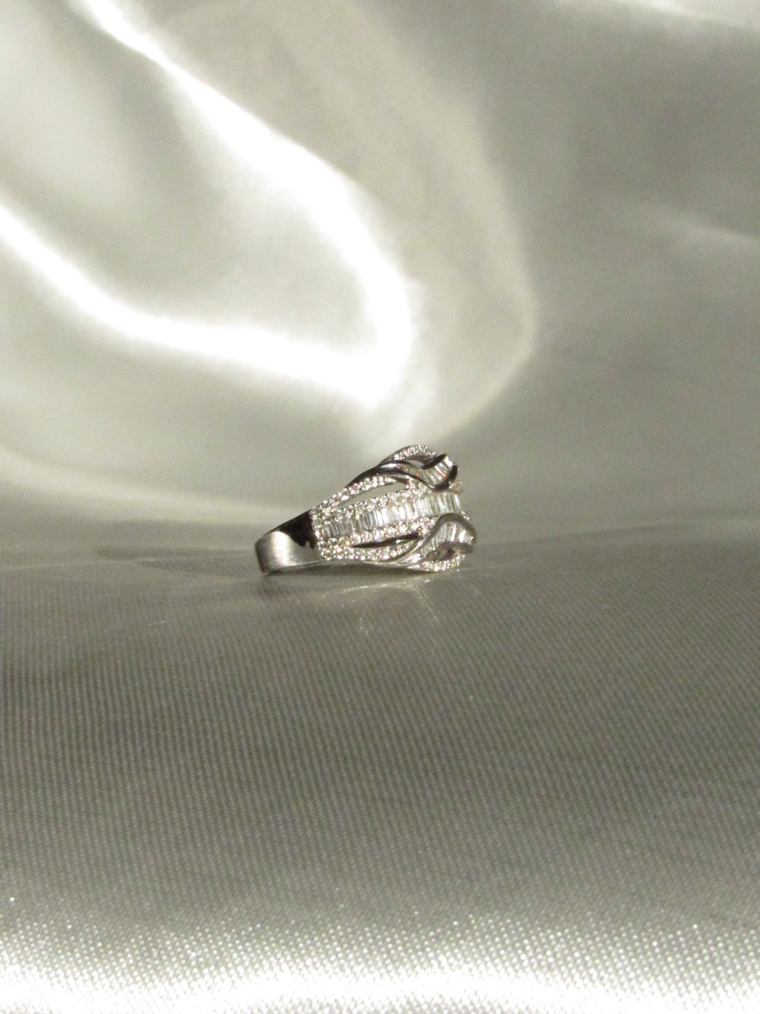 18K White Gold Natural Baguette & Round Diamond Rococo Crossover Ring