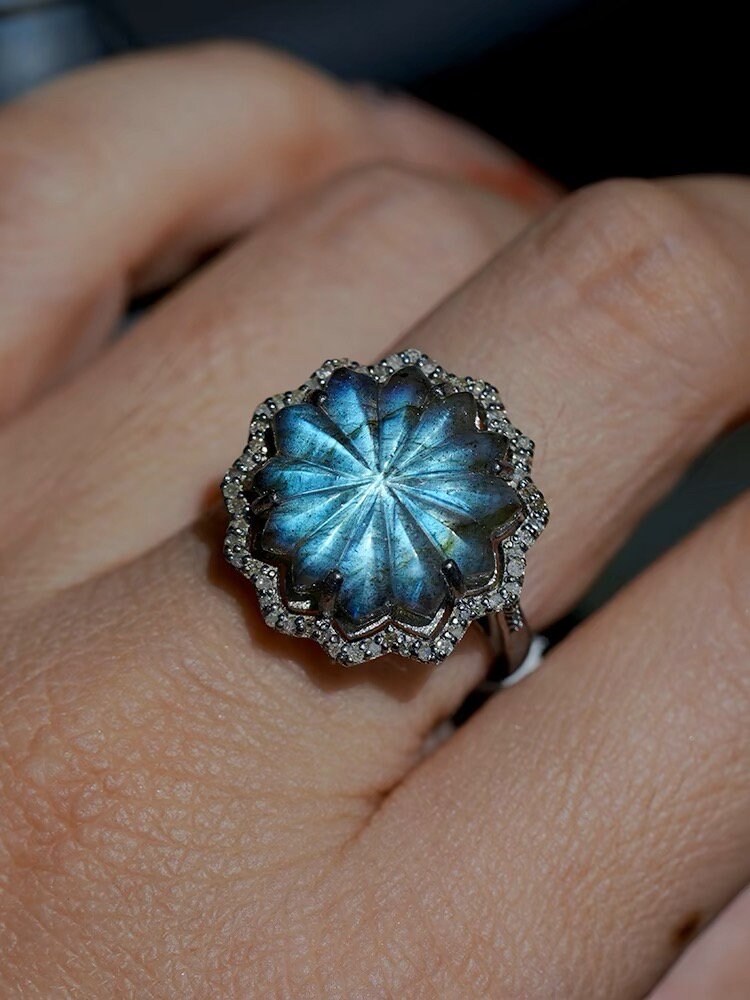 Natural Labradorite Carving and Diamonds Silver Ring