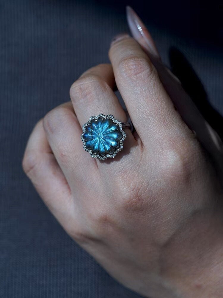 Natural Labradorite Carving and Diamonds Silver Ring