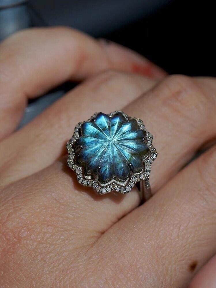 Natural Labradorite Carving and Diamonds Silver Ring