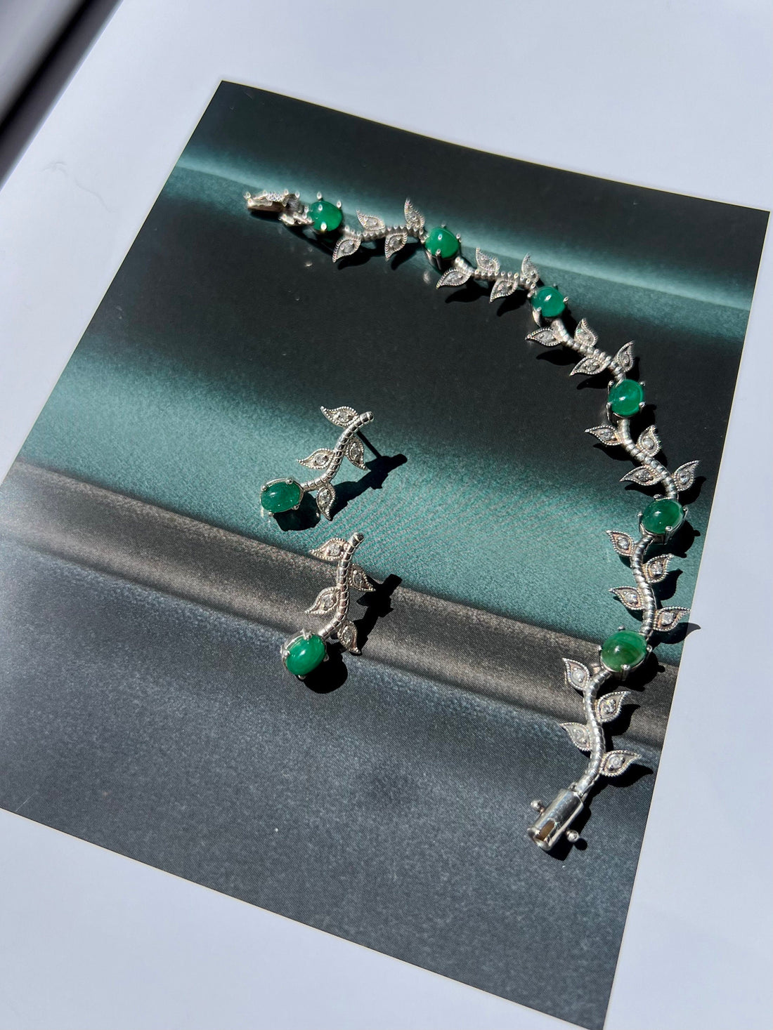Natural Emeralds and Diamonds Earrings