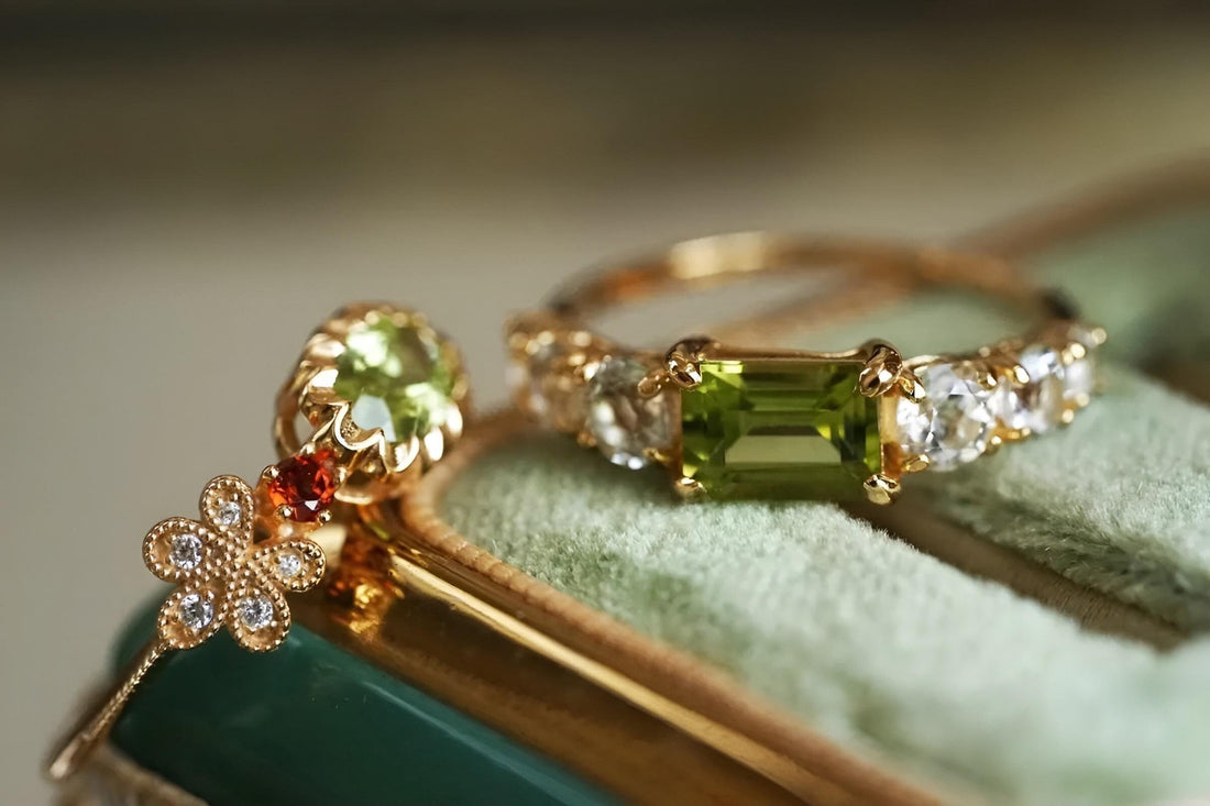 Peridot and White Topaz 14K Gold Ring – Natural Gemstone Vintage-Inspired Ring