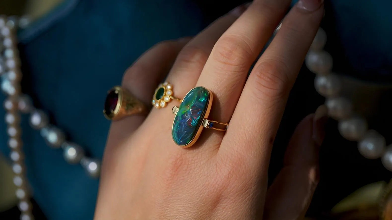 Moghul Black Opal Carved Ring in 14K Gold – Unique Double-Sided Statement Jewelry