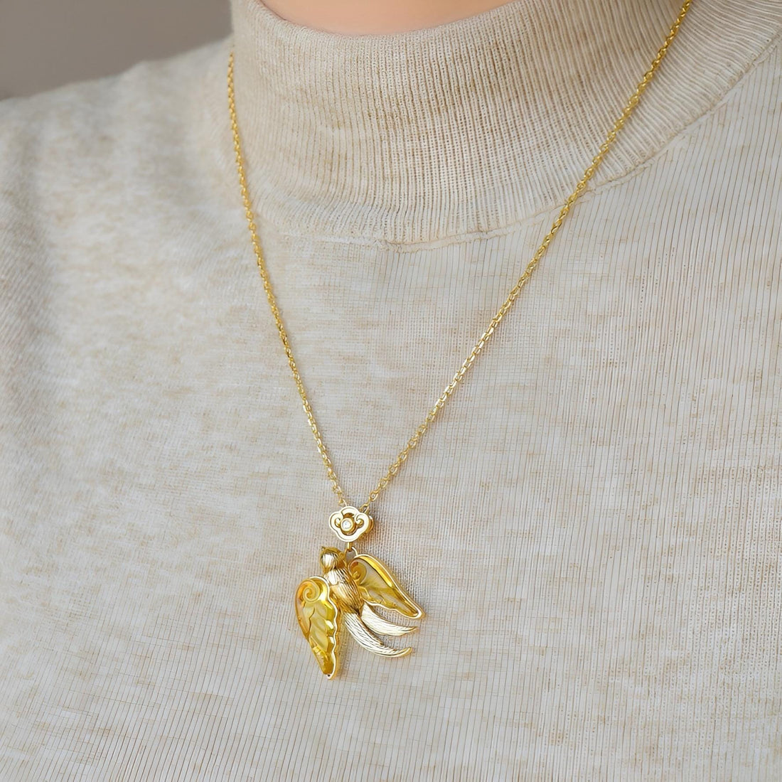Natural Amber Swallow Pendant Necklace