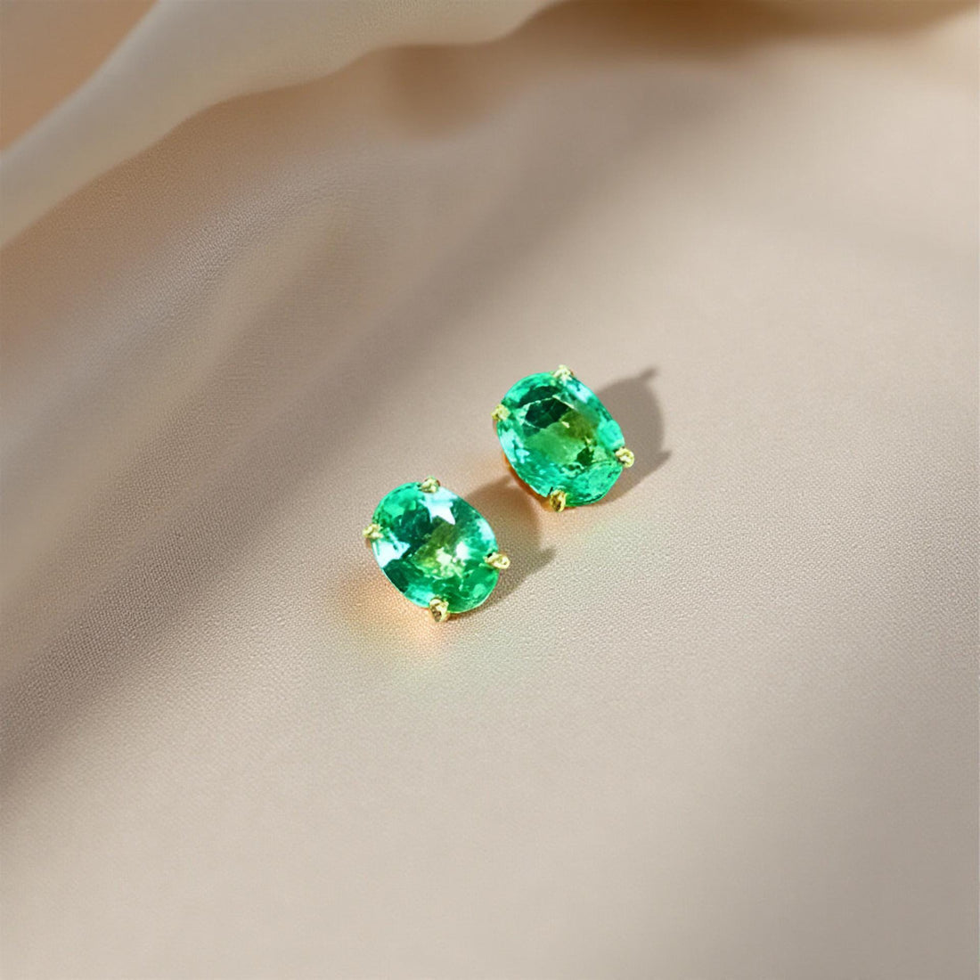 18K Solid Gold Colombian Emerald Stud Earrings
