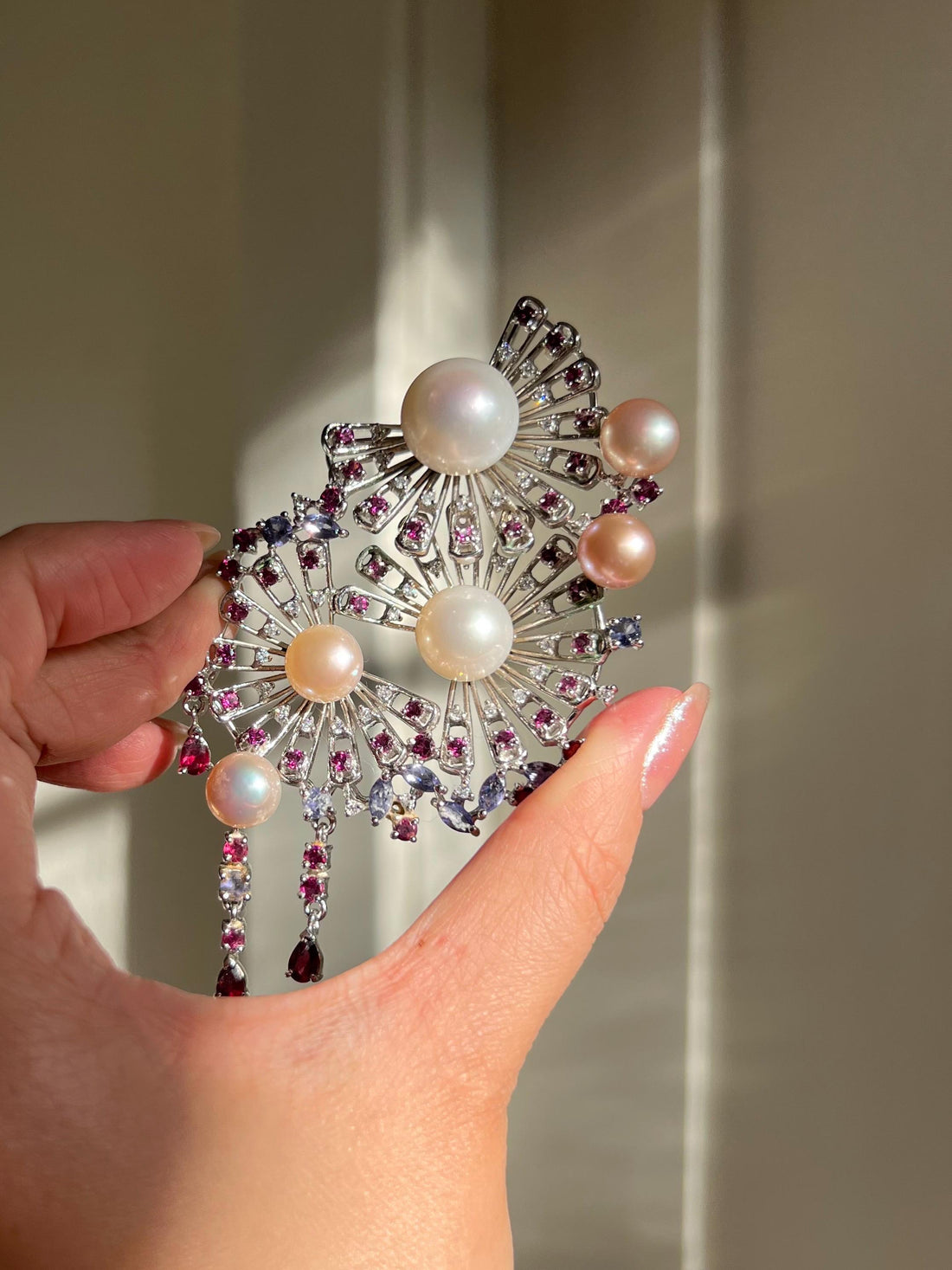 Luxury South Sea Pearl Brooch