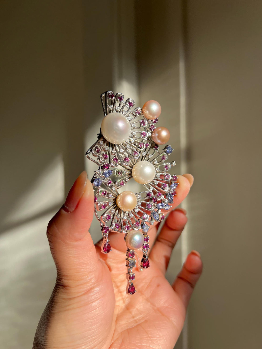 Luxury South Sea Pearl Brooch