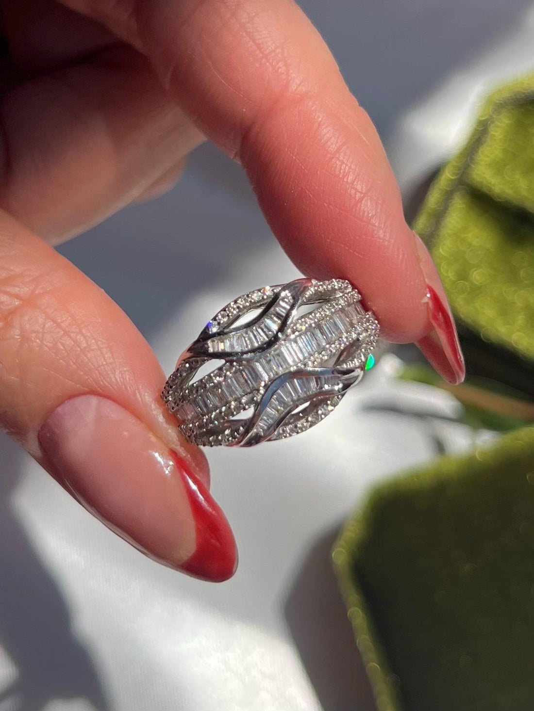 Natural Diamond Ring 0.92CT in 18K Solid White Gold | Art Deco Baguette & Round Diamond Band | Luxury Fine Jewelry Gift for Her