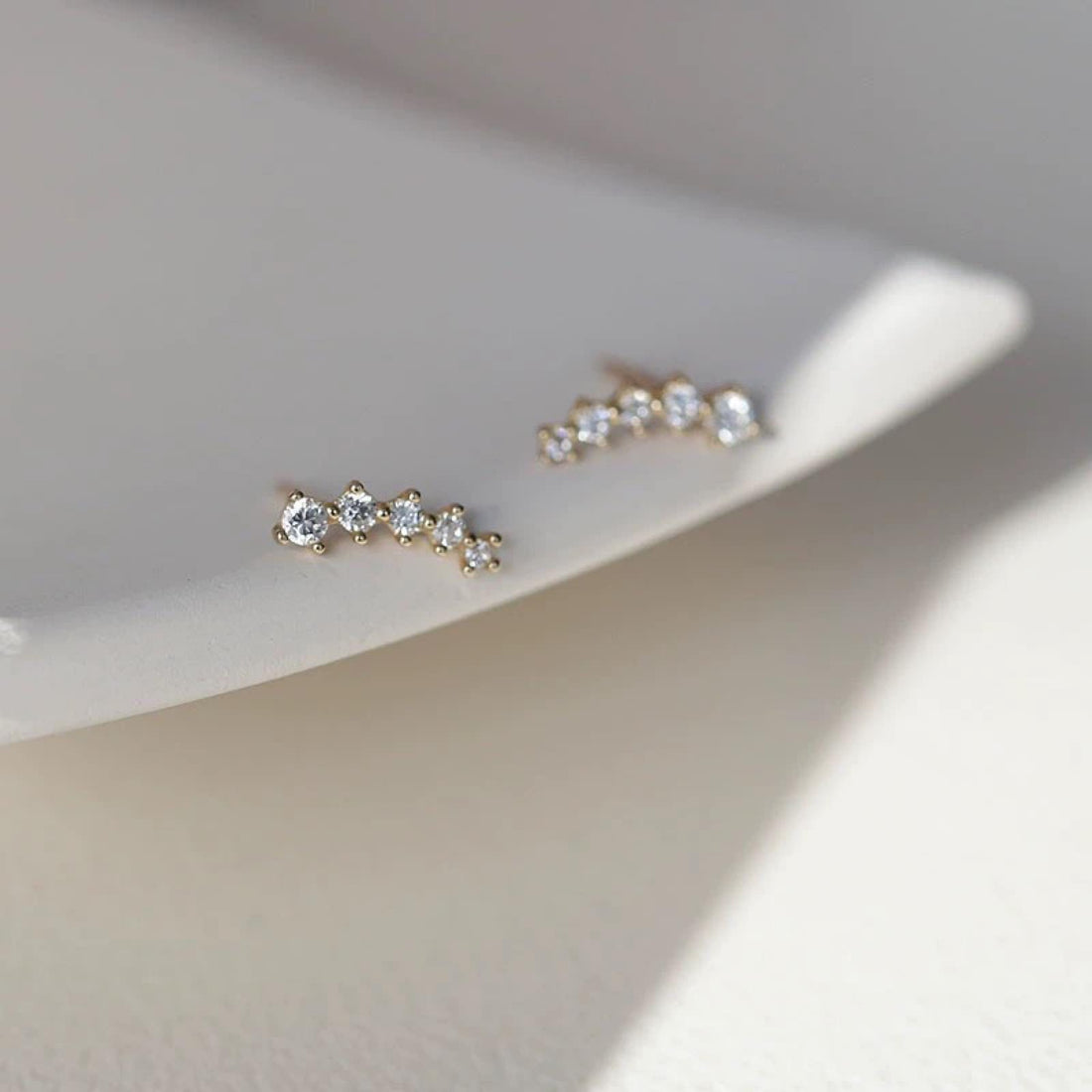 Diamond Climber Stud Earrings in 10K Solid Gold | BOITE LAQUE Fine Jewelry | Minimal Arc Earrings | Everyday Gold Ear Climbers