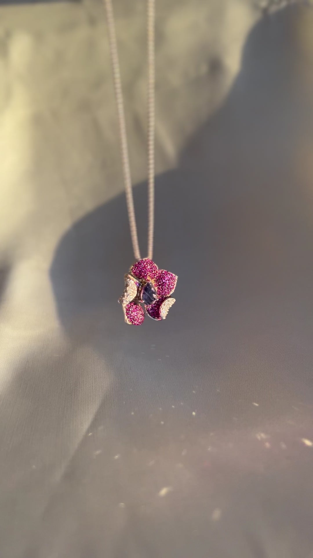 18k White Gold Ruby Sapphire & Diamond Flower Pendant Necklace