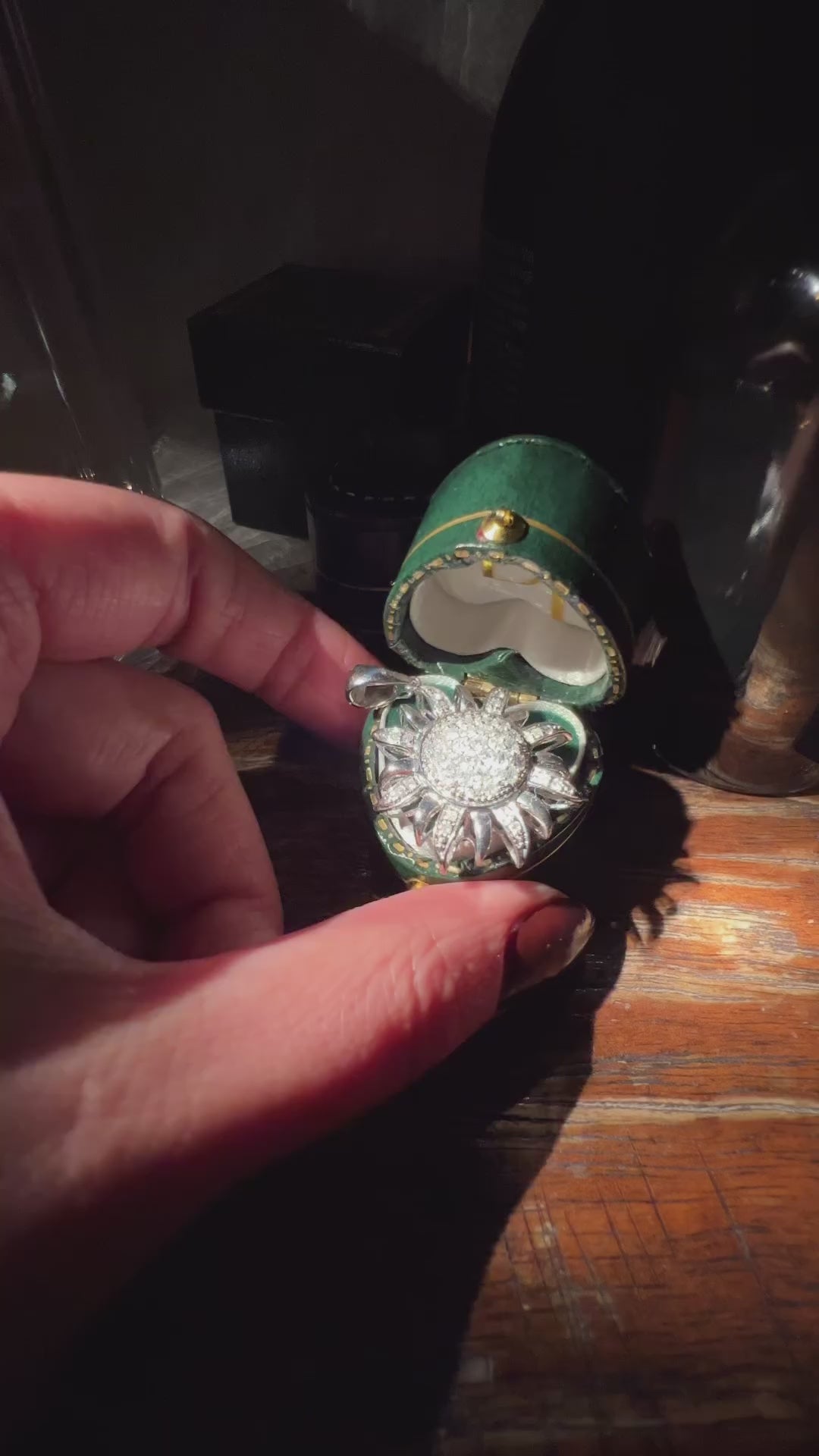 Diamond Sunflower 18k White Gold Pendant Necklace