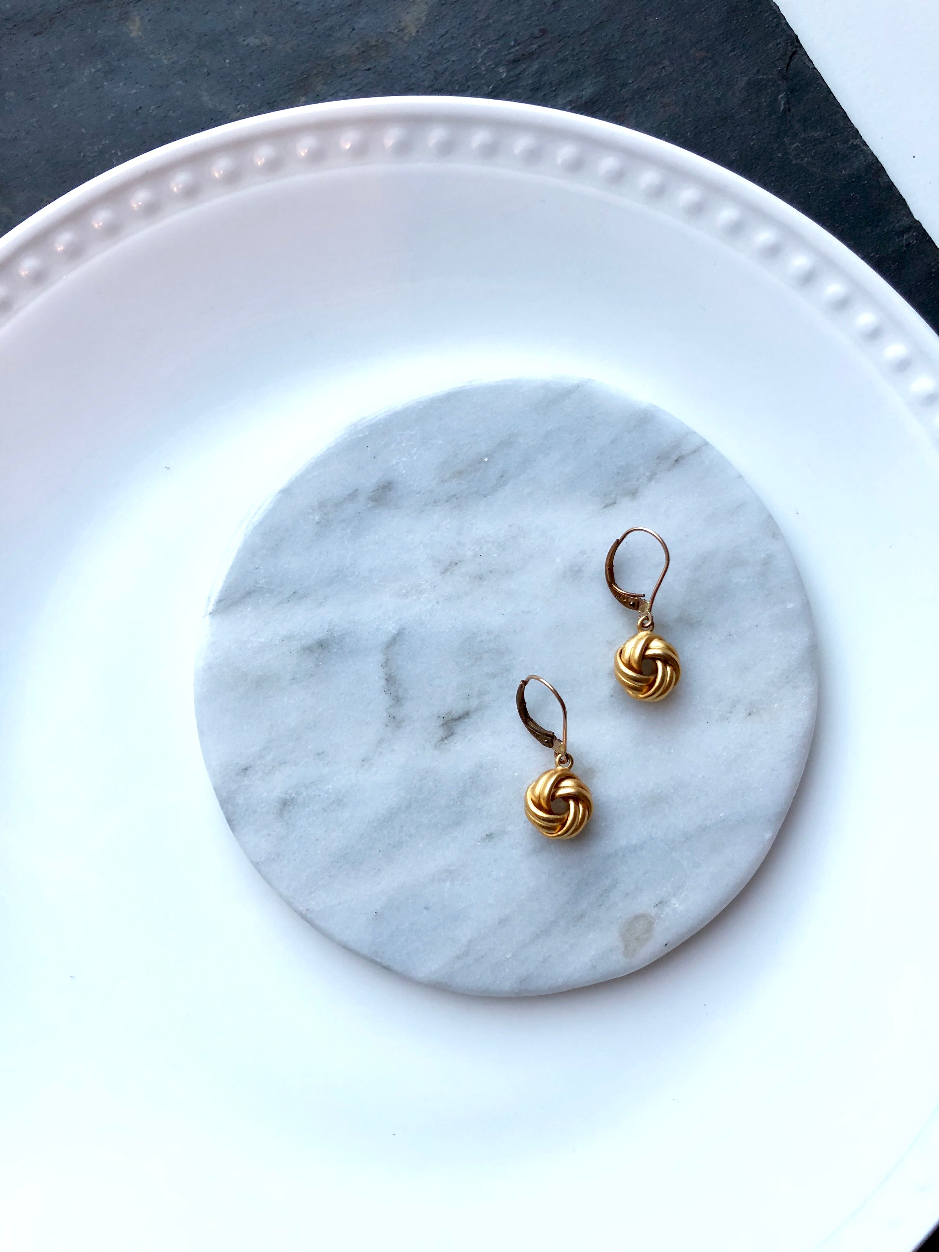 Minimalist Interlace Circle Gold Dangle Earrings