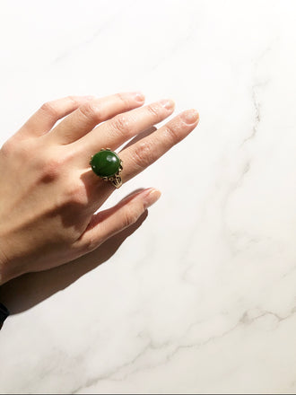 Round Green Cabochon Jade Gold Cocktail Ring