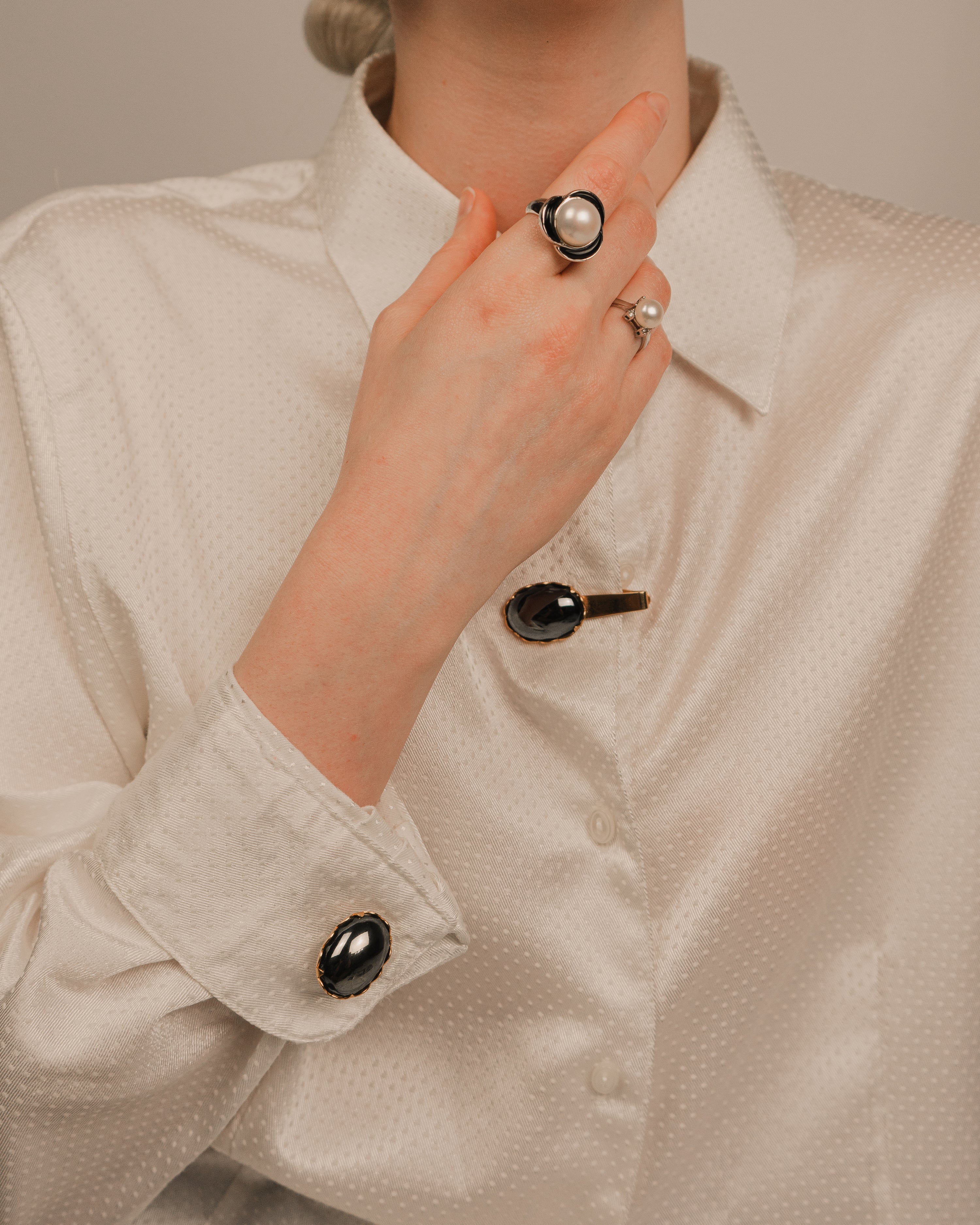 Oval Metallic Glass Stone Gold Tie Clip & Cufflinks Set