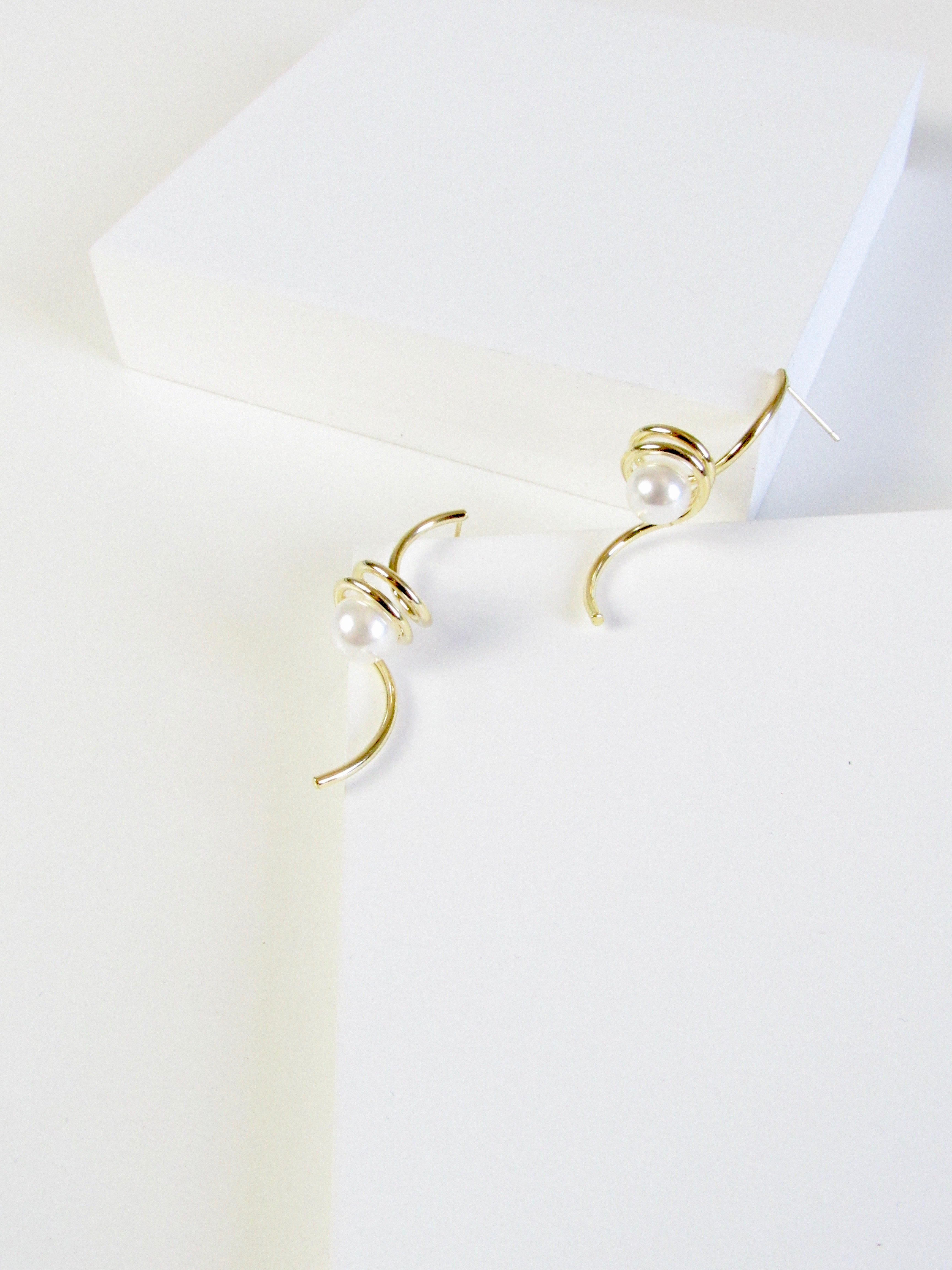 Swirl Pearl Gold Earrings