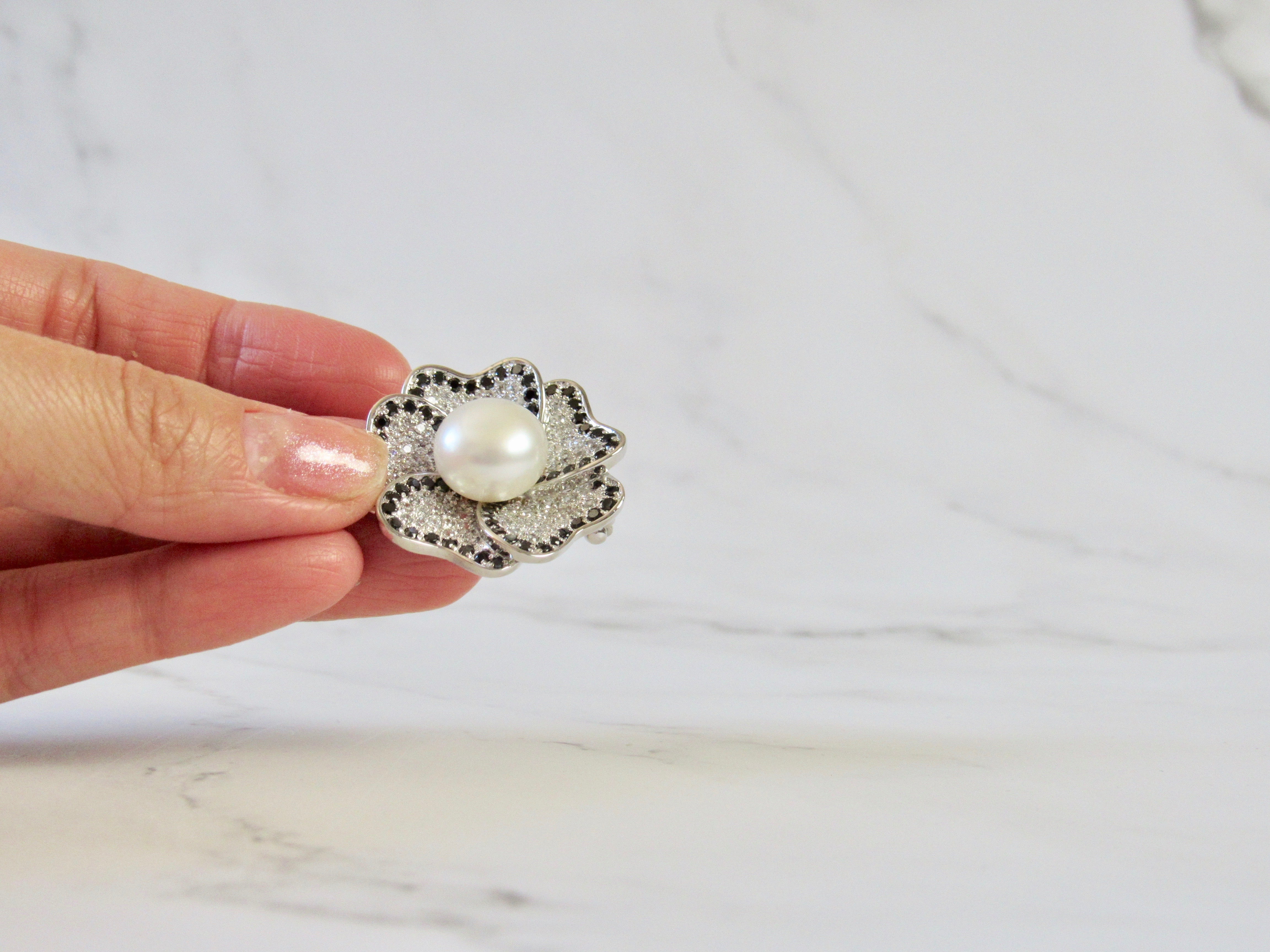 Flower Cream White Button Pearl and Diamond Pendant Brooch