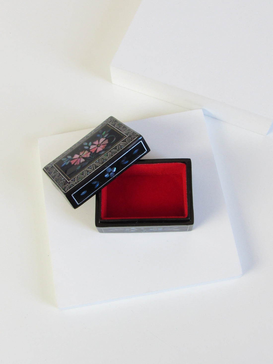 Rectangle Shape Pink Flower Mother of Pearl Lacquer Trinket Box