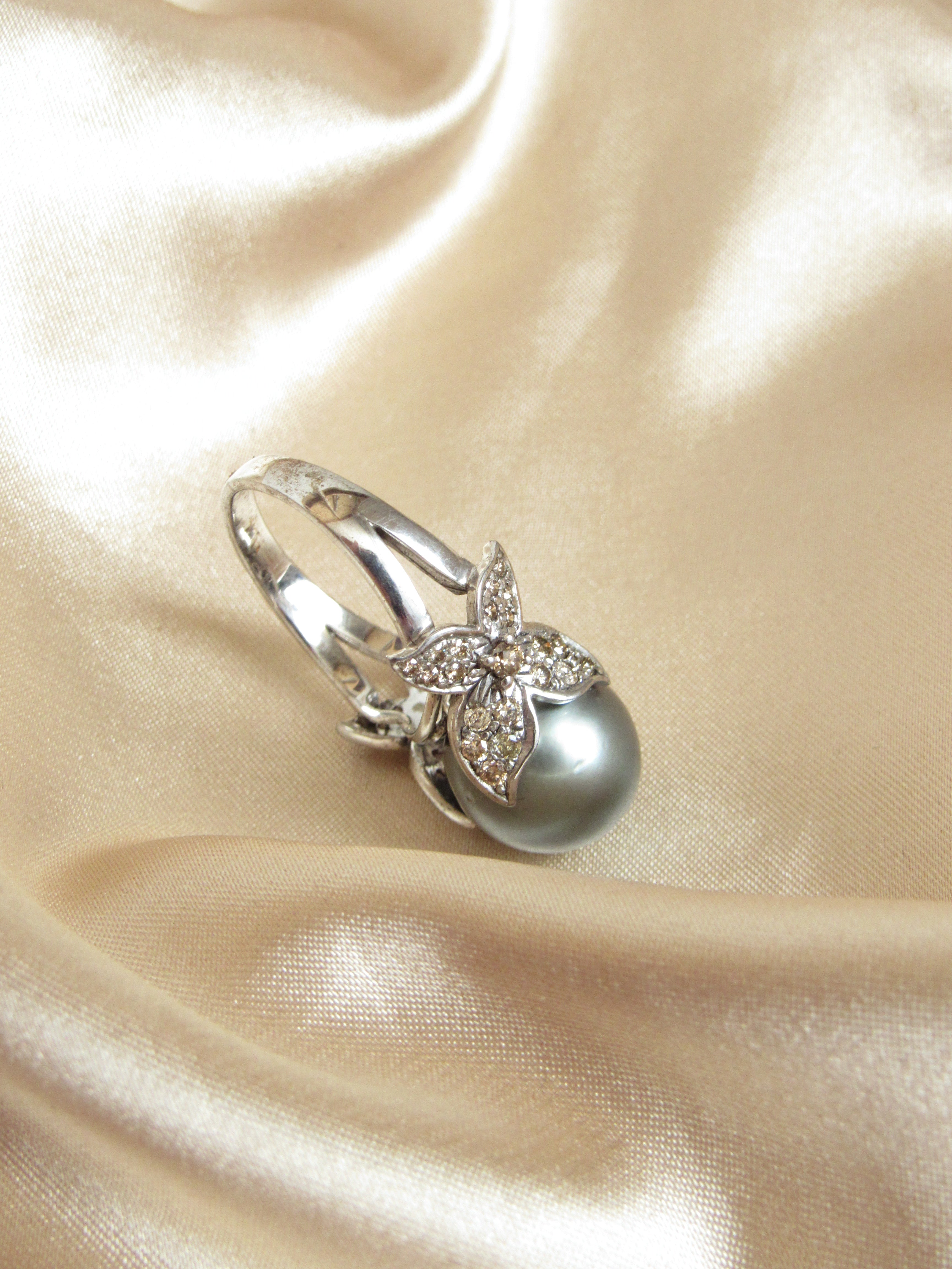 Butterfly Black Pearl White Gold Statement Ring