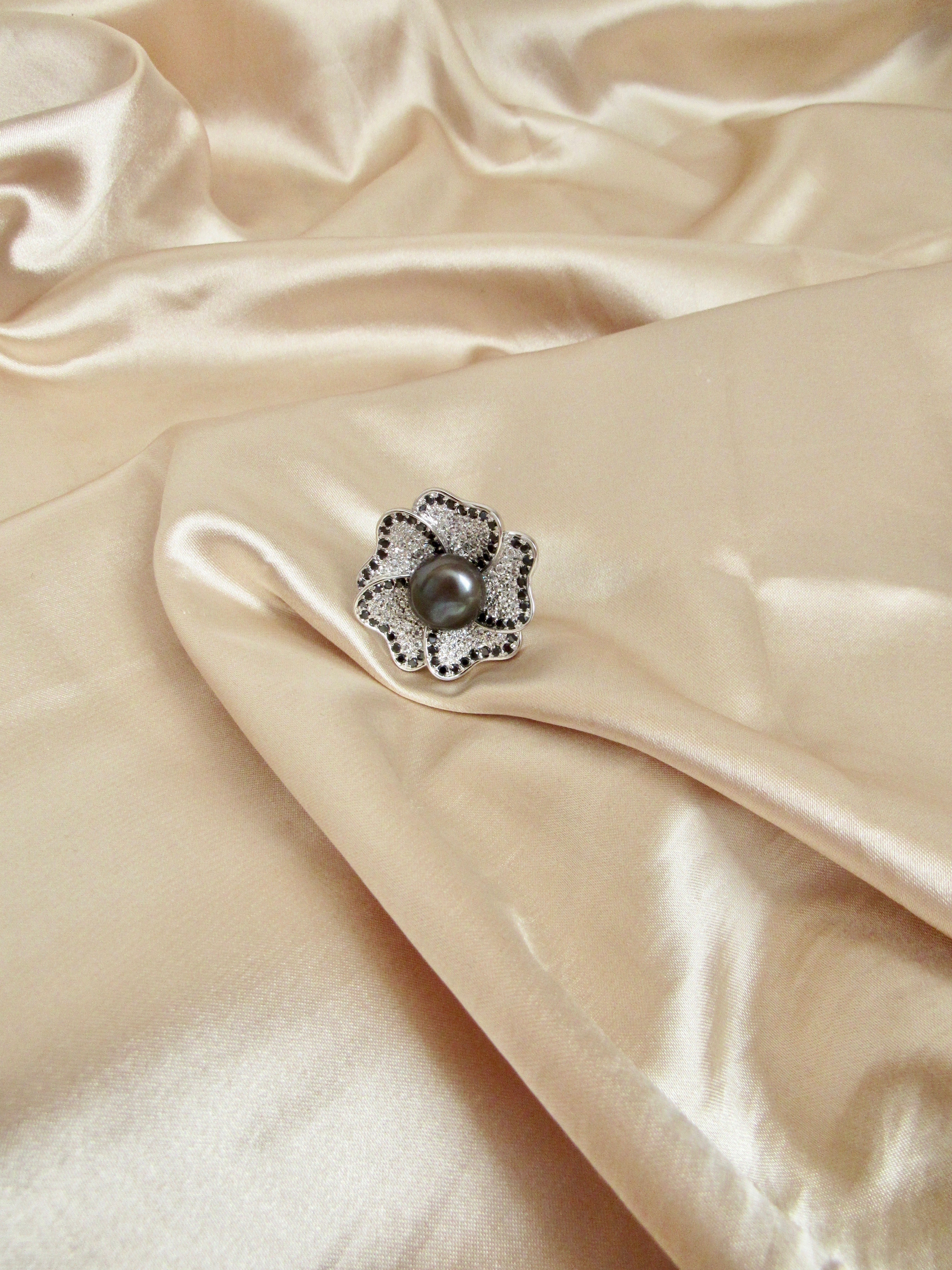 Prairie Rose Tahitian Black Pearl Silver Ring