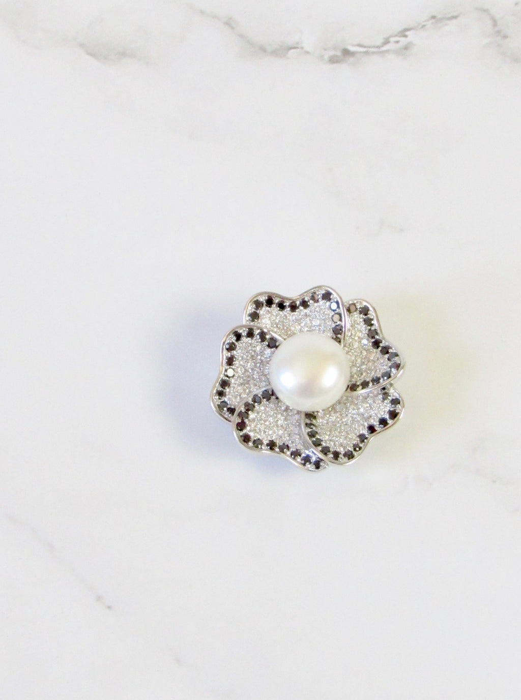 Flower Cream White Button Pearl and Diamond Pendant Brooch