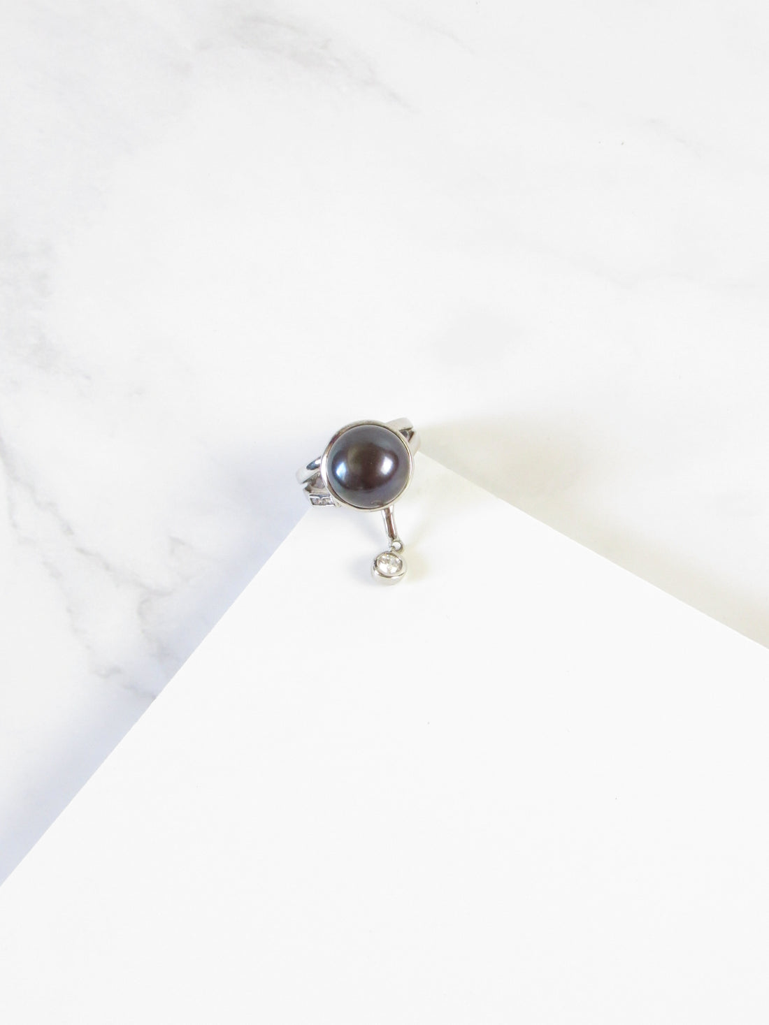 Black Pearl Elegant Statement Ring