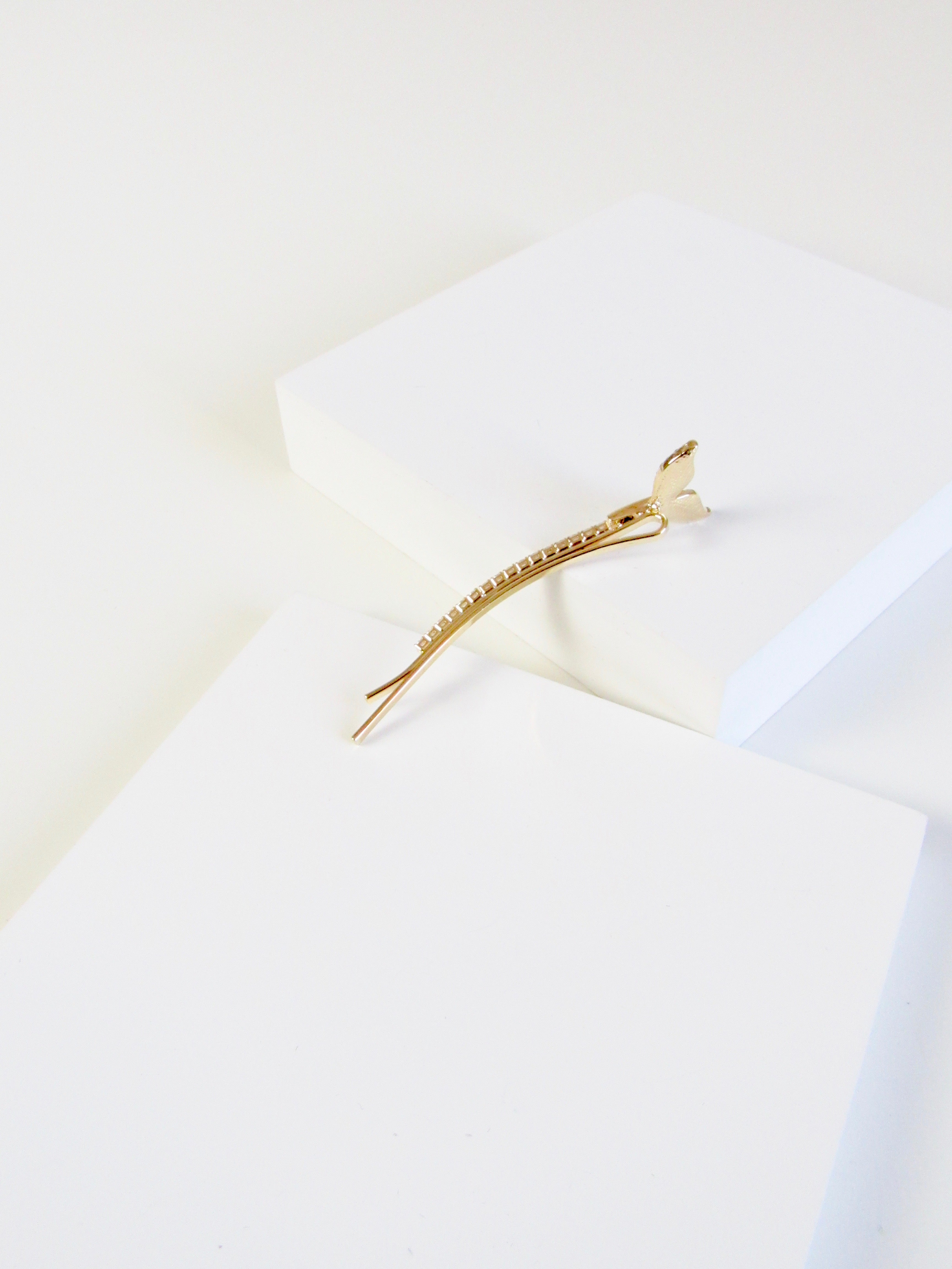 Fishtail Crystal 14k Gold Plated Bobby Pin