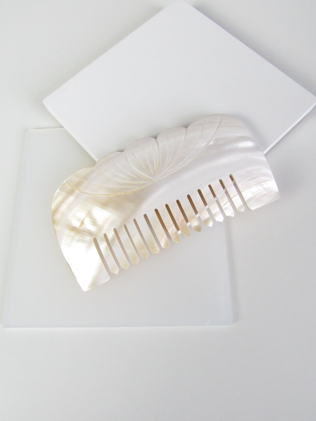 Flower Engraved Natural Seashell Comb