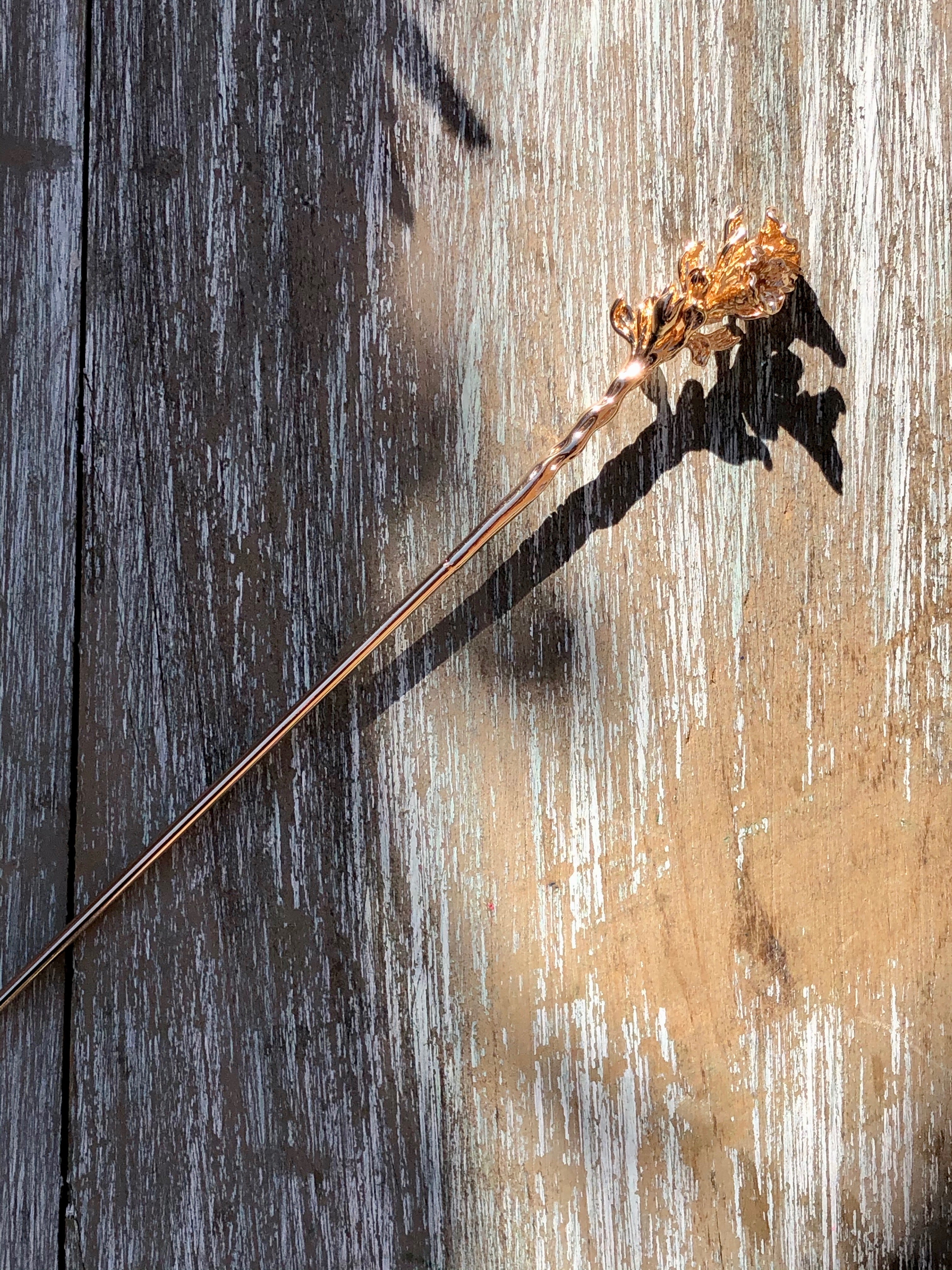 Lily Gold Hair Stick