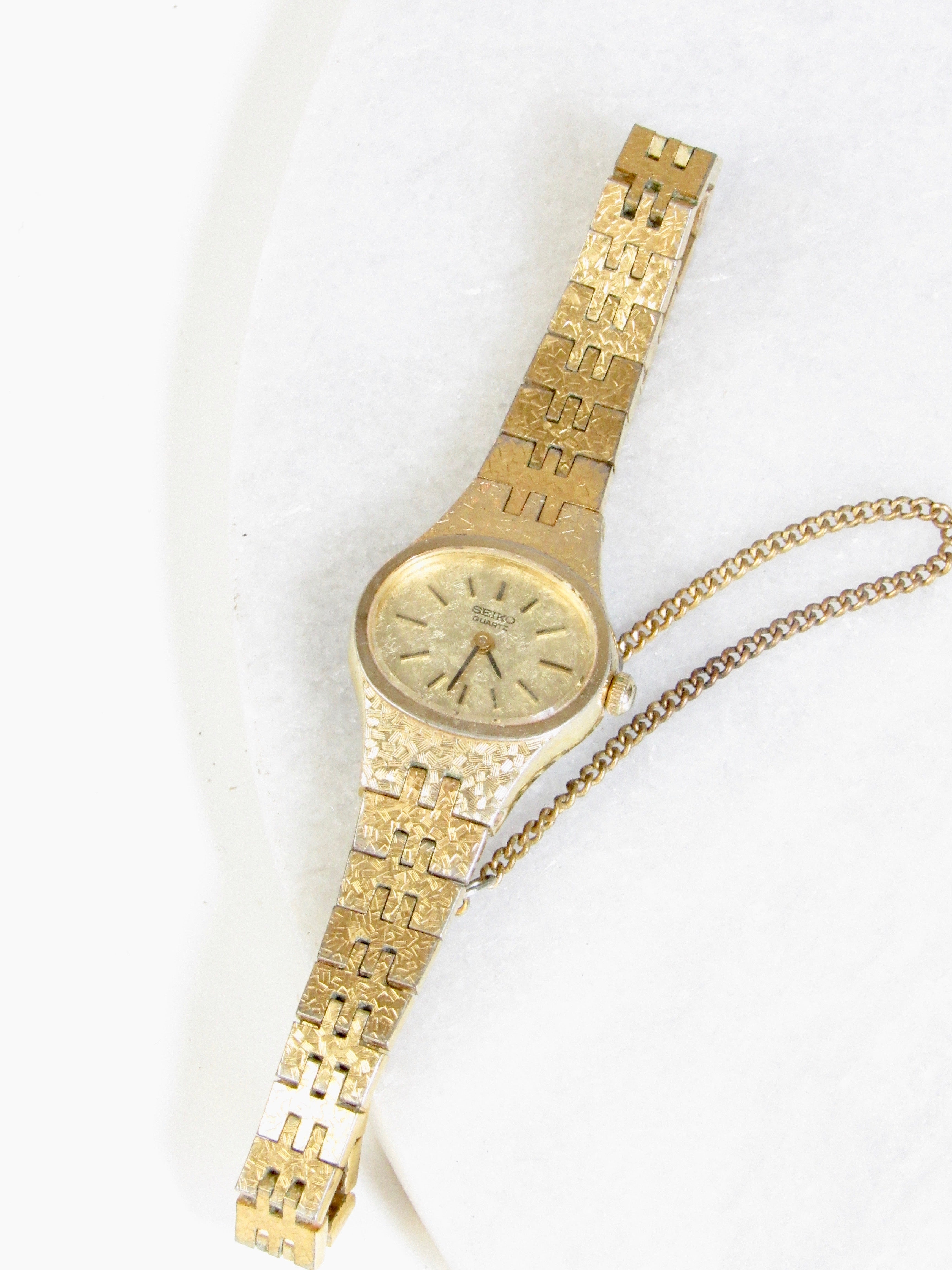 støbt Bær Ubetydelig Seiko Oval Gold Tone Mechanical Movement Ladies Watch | Vintage Jewelry -  BOÎTE LAQUE – BOITE LAQUE