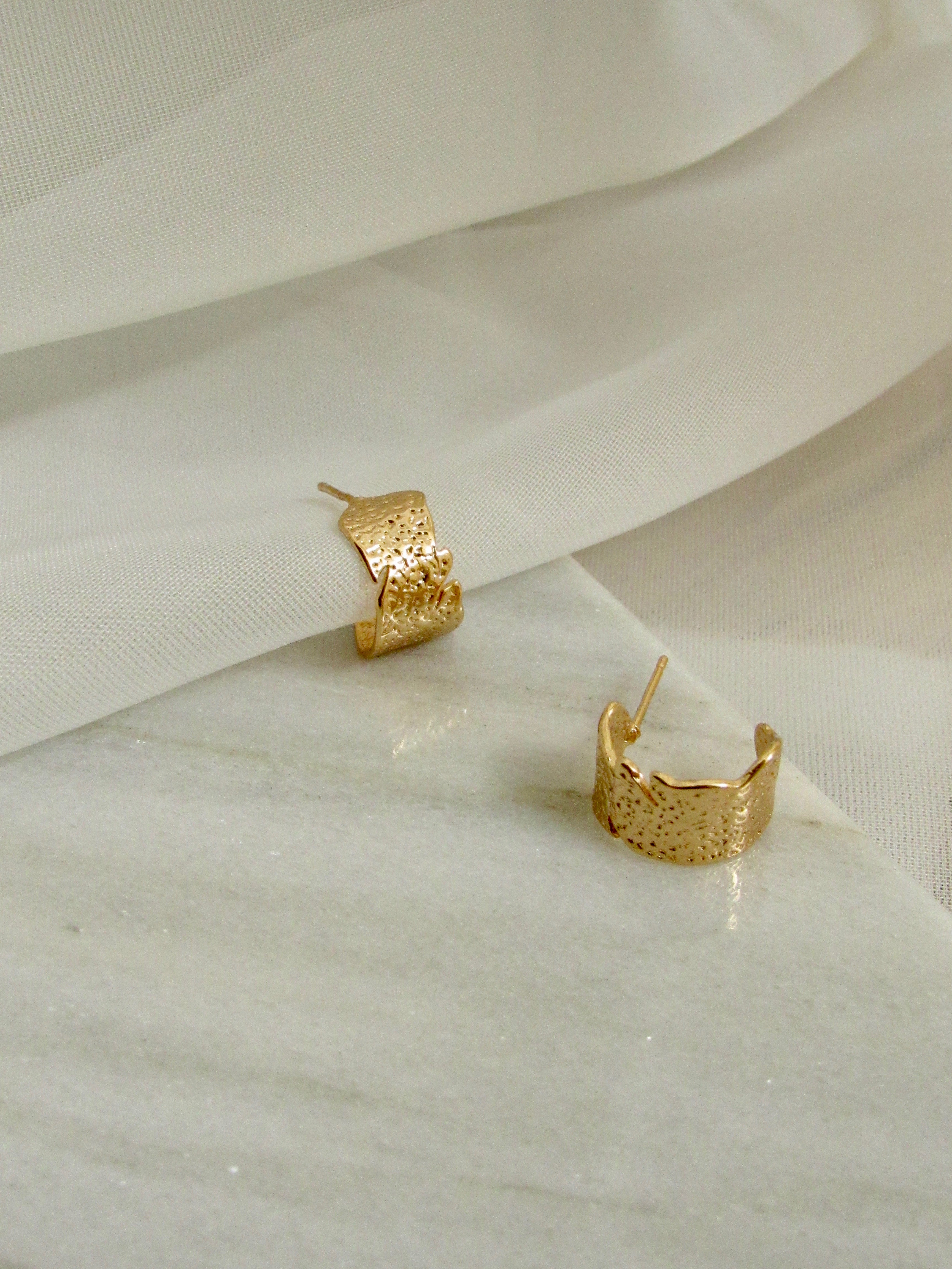 Farrah Textured Small 18k Gold Half Hoop Earrings