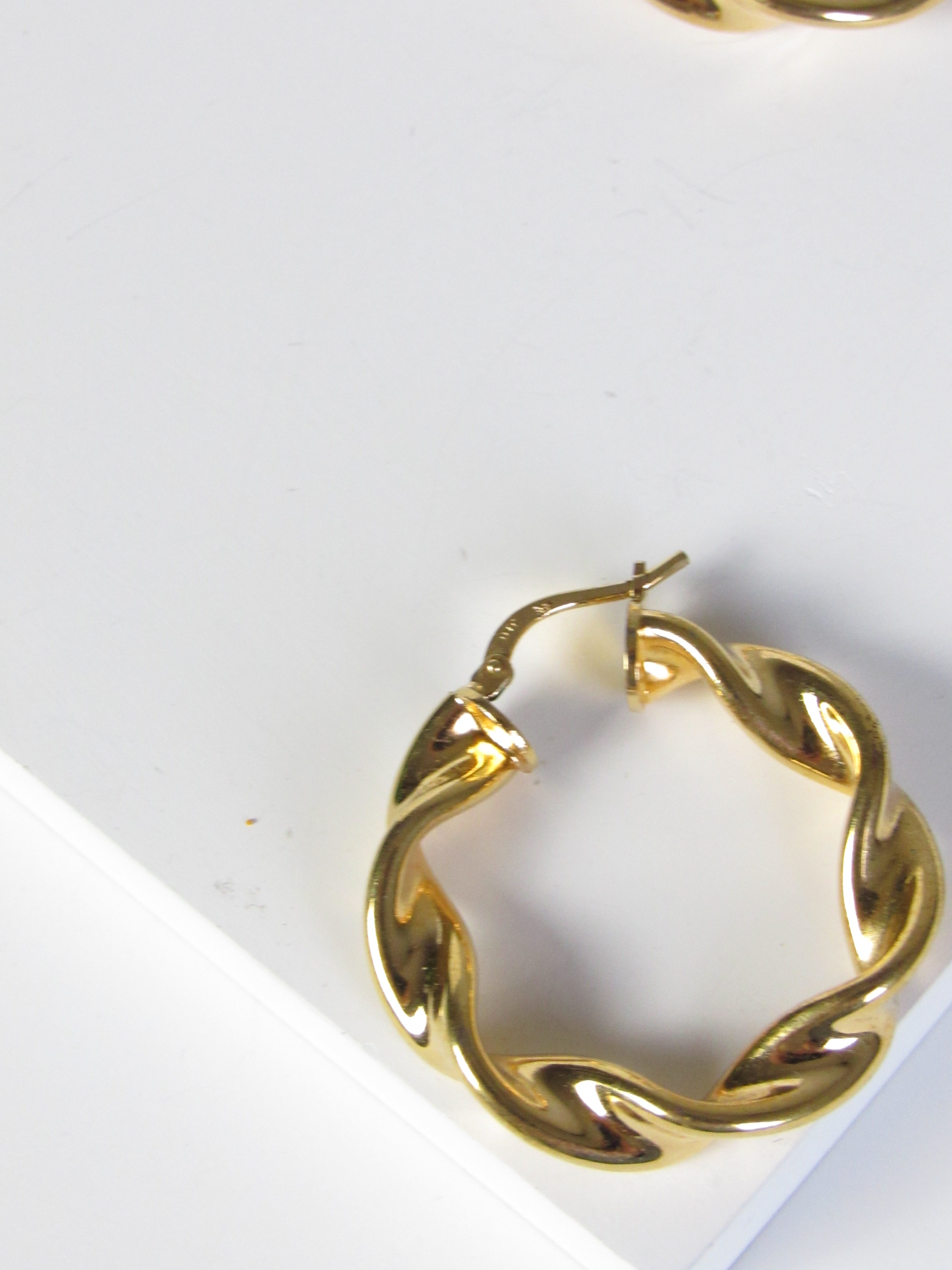 Vintage 18K Gold Vermeil Hoop Earrings