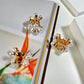 Floral Daisy Pearl Gold Hair Claw