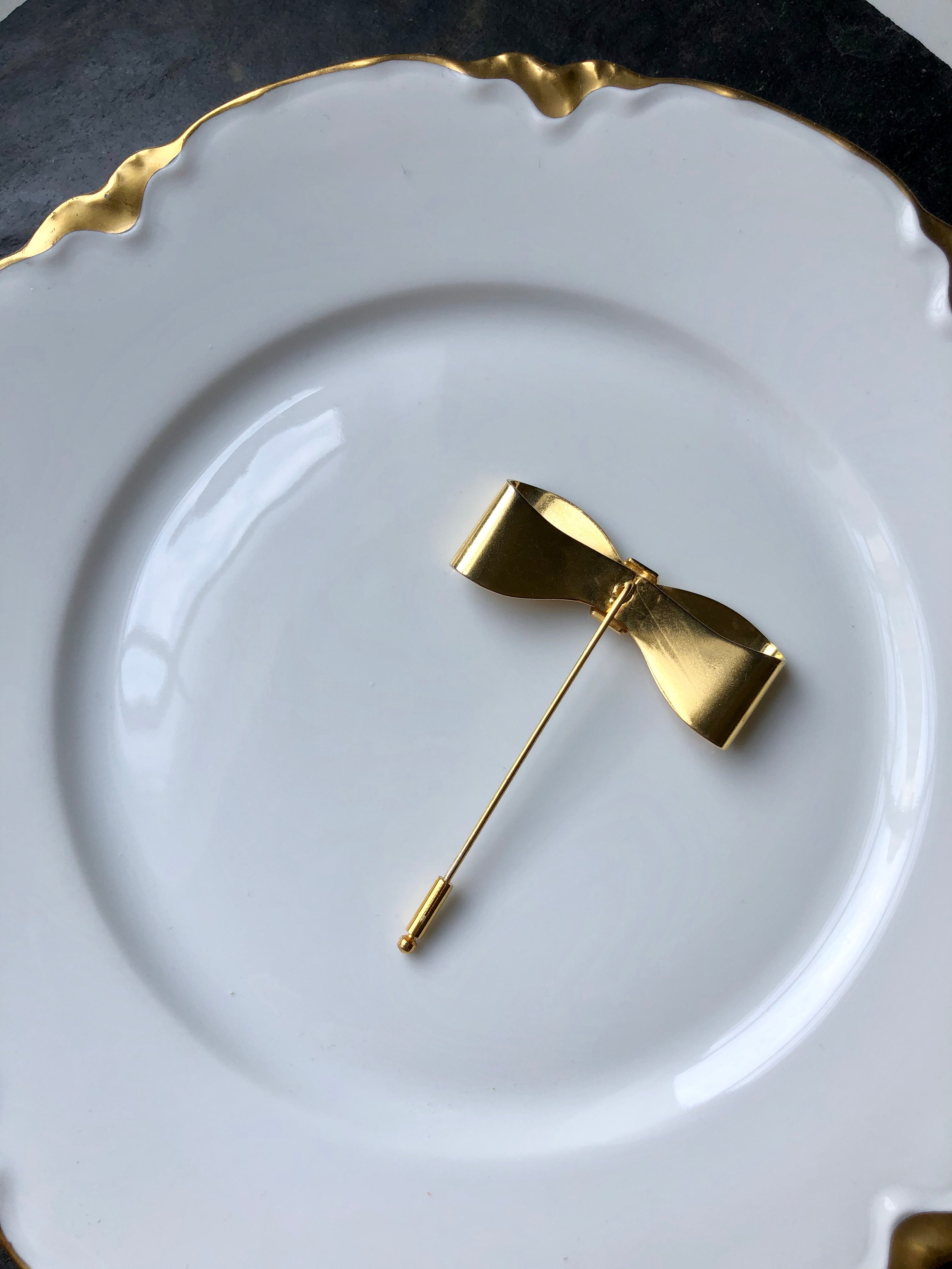 Salvatore Ferragamo Gold Bow Pin
