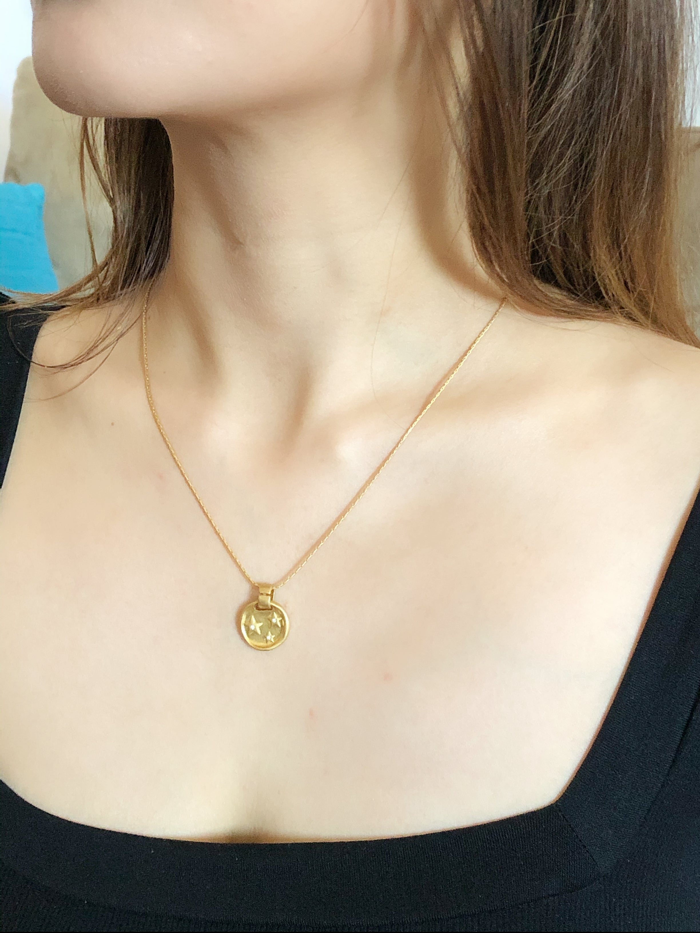 Star Circle Medal Rhinstone Gold Pendant Necklace