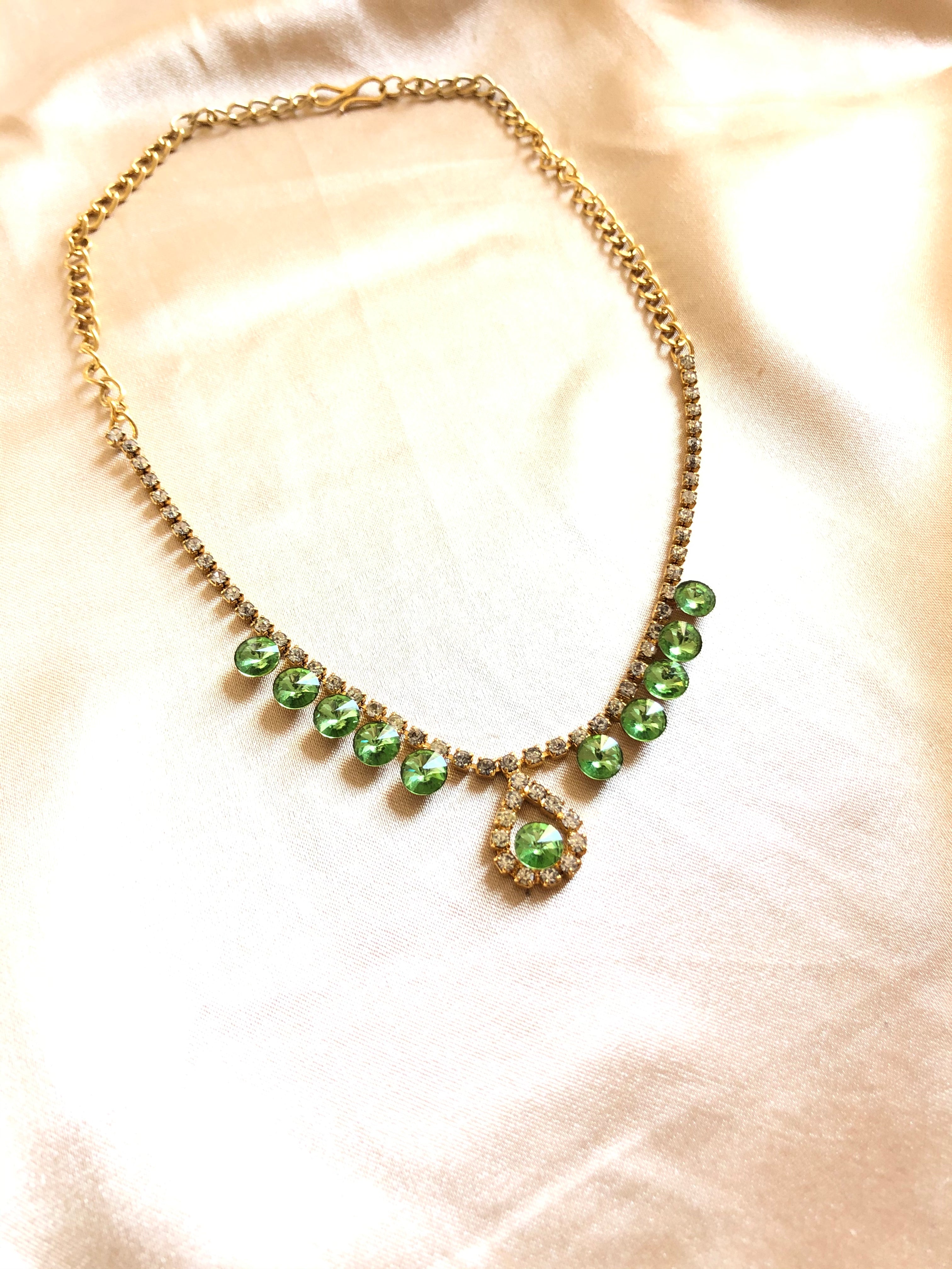 Sparkled Apple Green Crystals Gold Choker Necklace