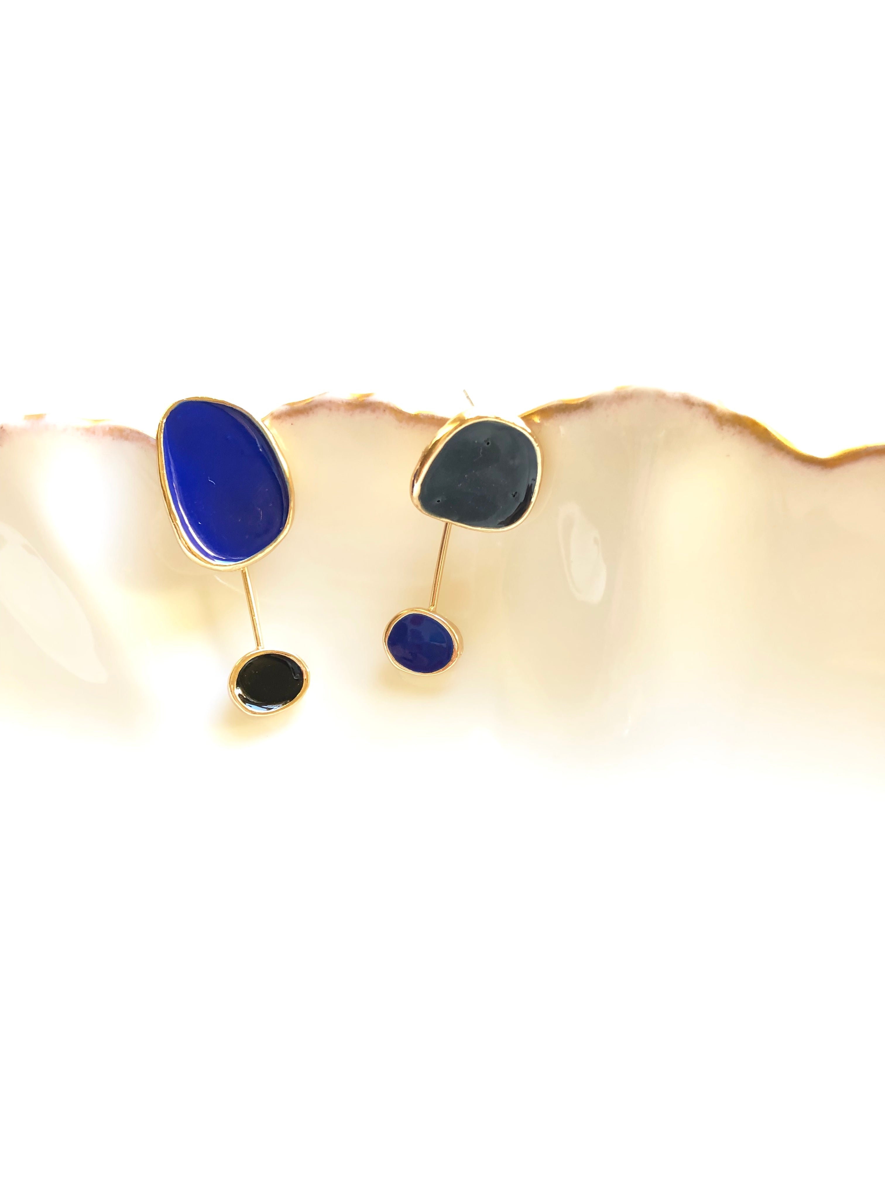 Asymmetrical Geo Black & Blue Gold Dangle Earrings