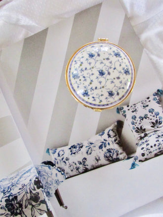 Circle Blue Flower White Porcelain Jewelry Box with Mirror