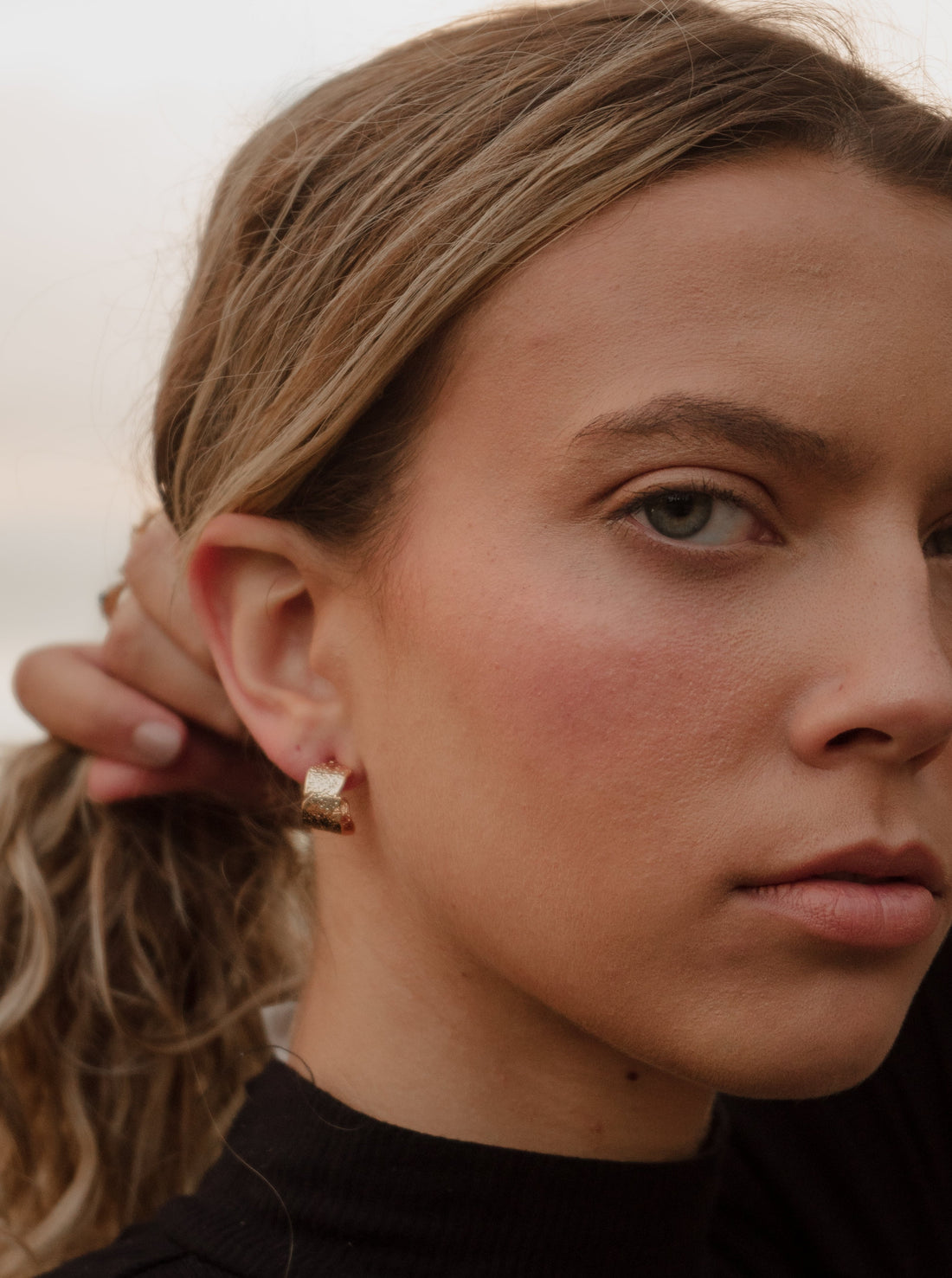 Farrah Textured Small 18k Gold Half Hoop Earrings