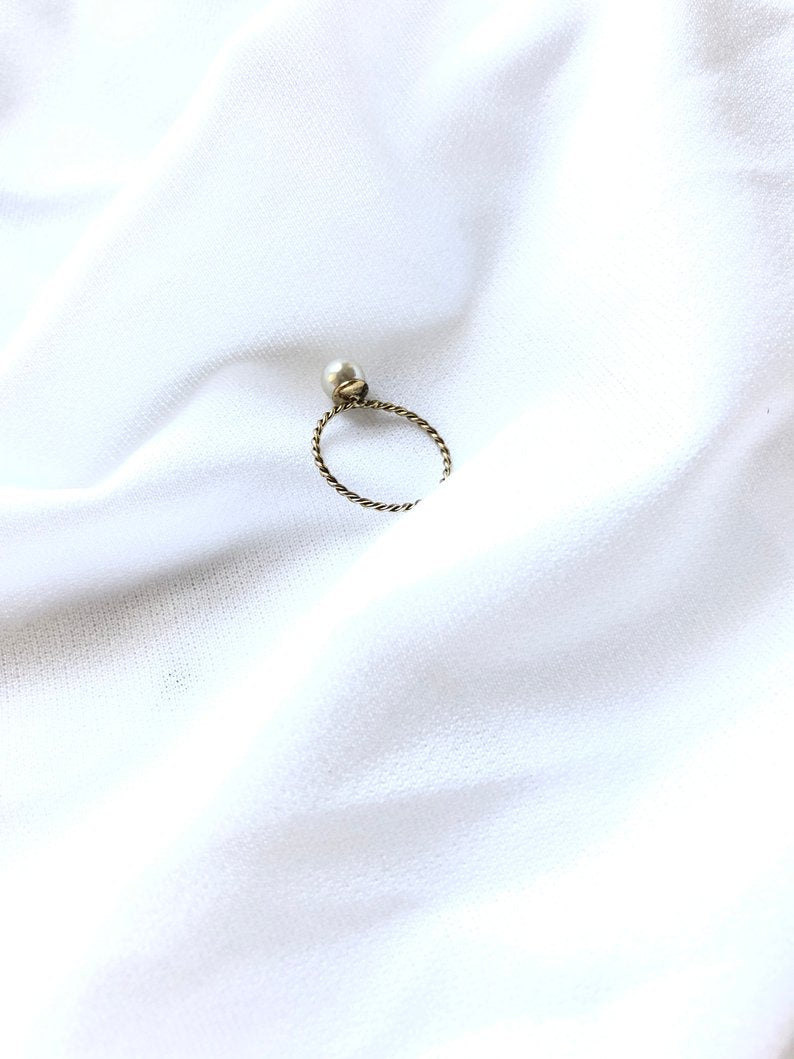 Dainty Pearl Gold Solitaire Ring